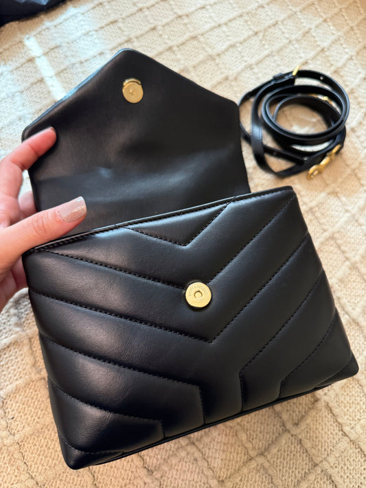 SAINT LAURENT
Calfskin Y Quilted Monogram Toy Loulou Black Crossbody Bag