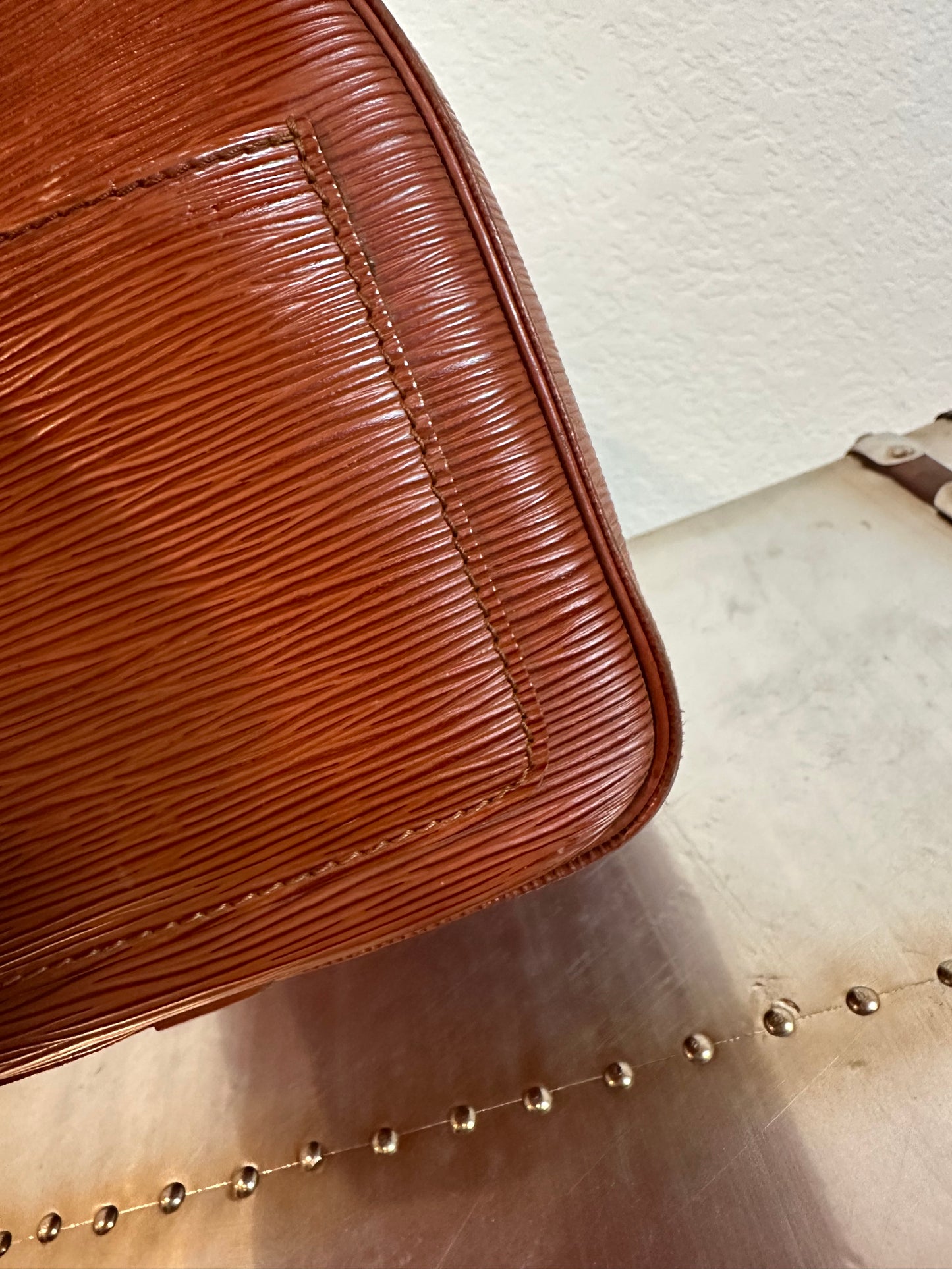 Pre-owned Authentic Louis Vuitton Speedy 30 Epi Handbag
