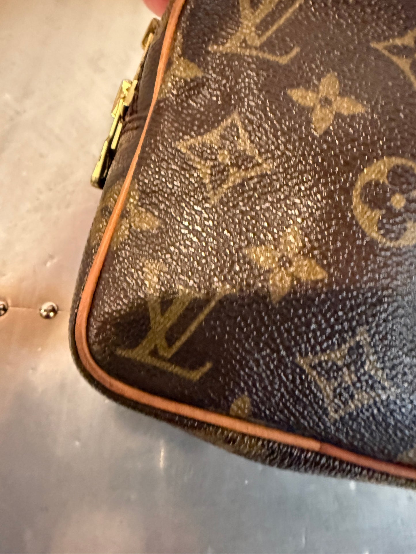 Pre-owned Louis Vuitton Mini Amazon Monogram Crossbody Bag