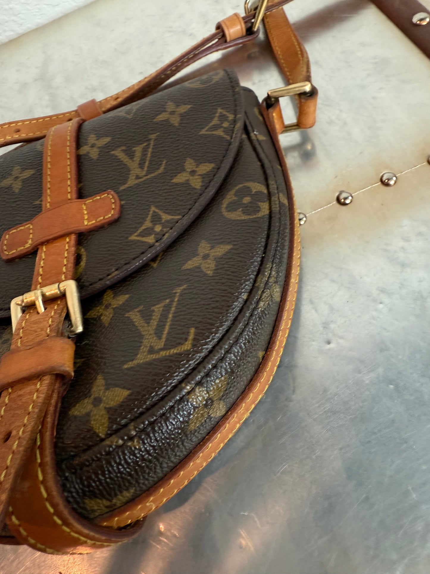Pre-owned Authentic Louis Vuitton Chantilly PM Monogram Crossbody Bag