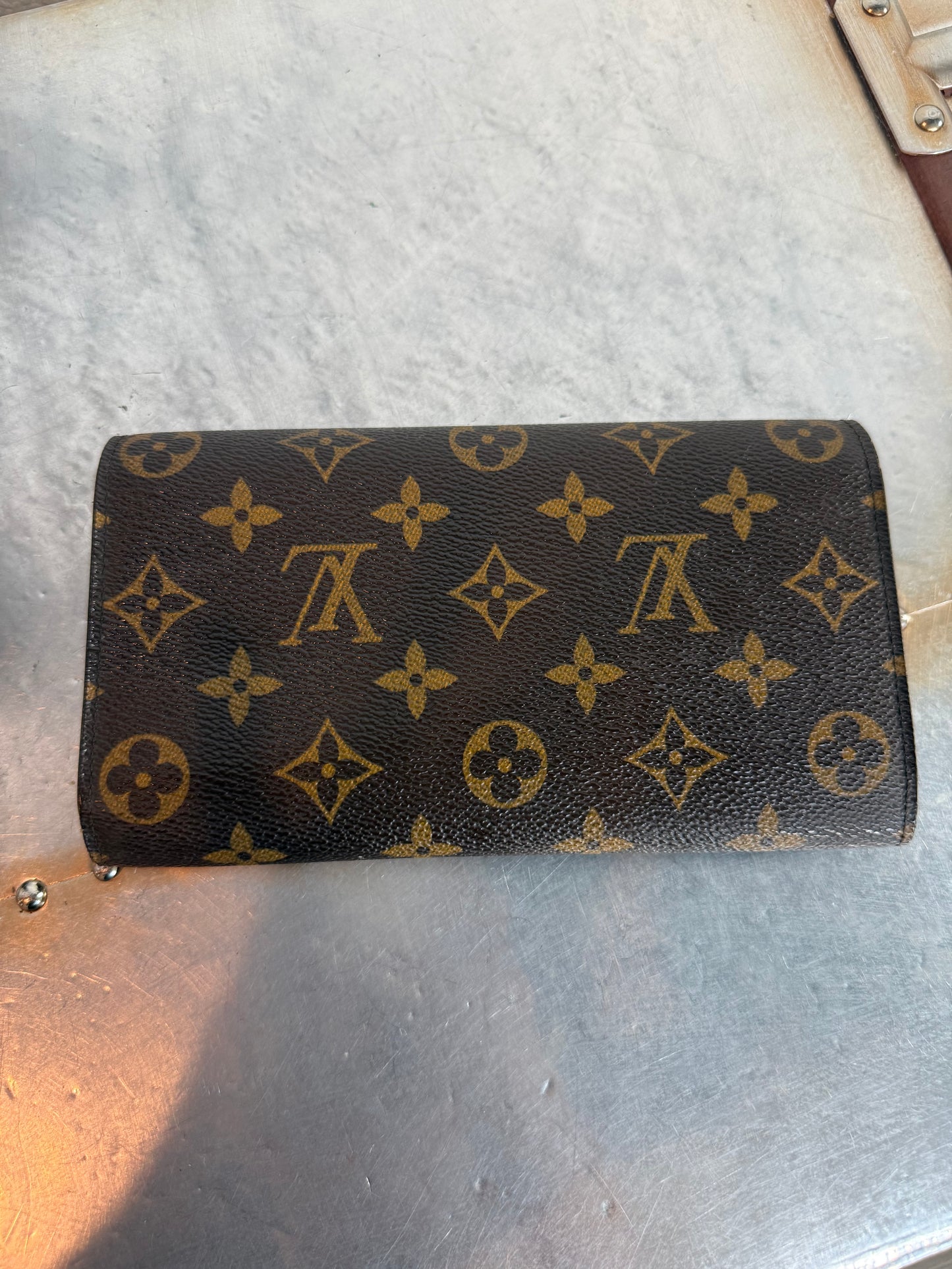 Pre-owned Authentic Louis Vuitton Portefeuille International Monogram Wallet