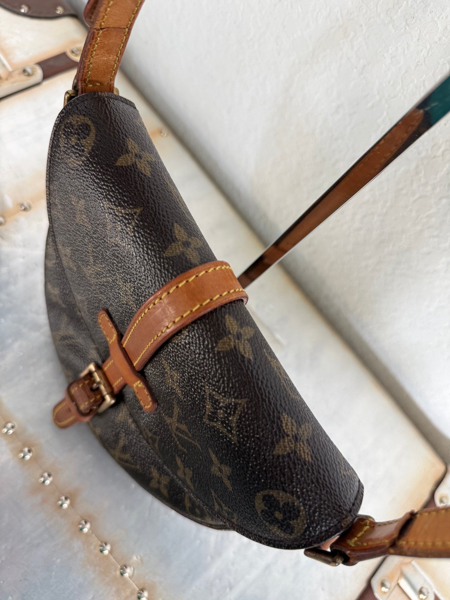Pre-owned Authentic Louis Vuitton Chantilly PM Monogram Crossbody Bag