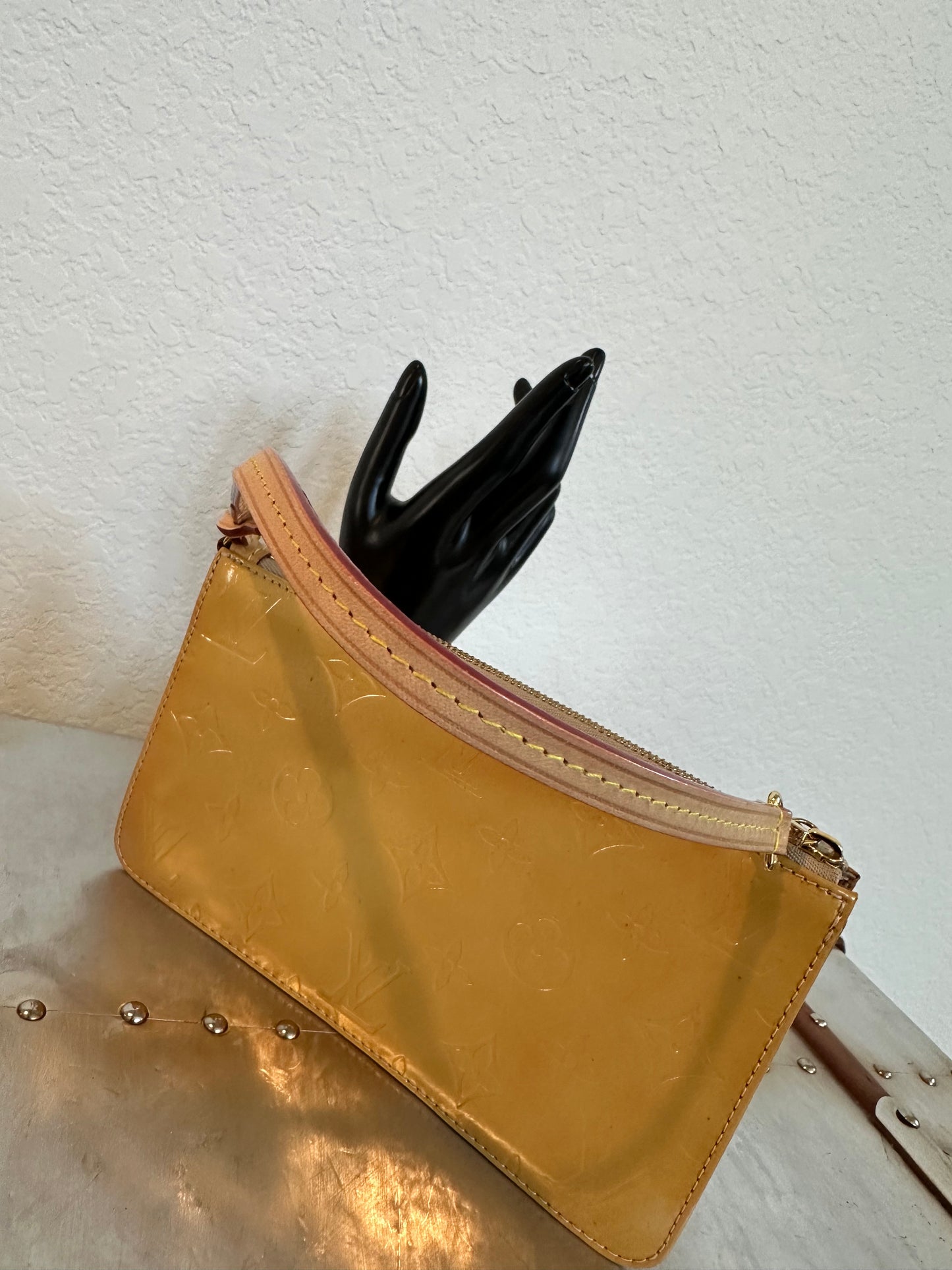 Pre-owned Authentic Louis Vuitton Vernis Lexington Pochette Handbag