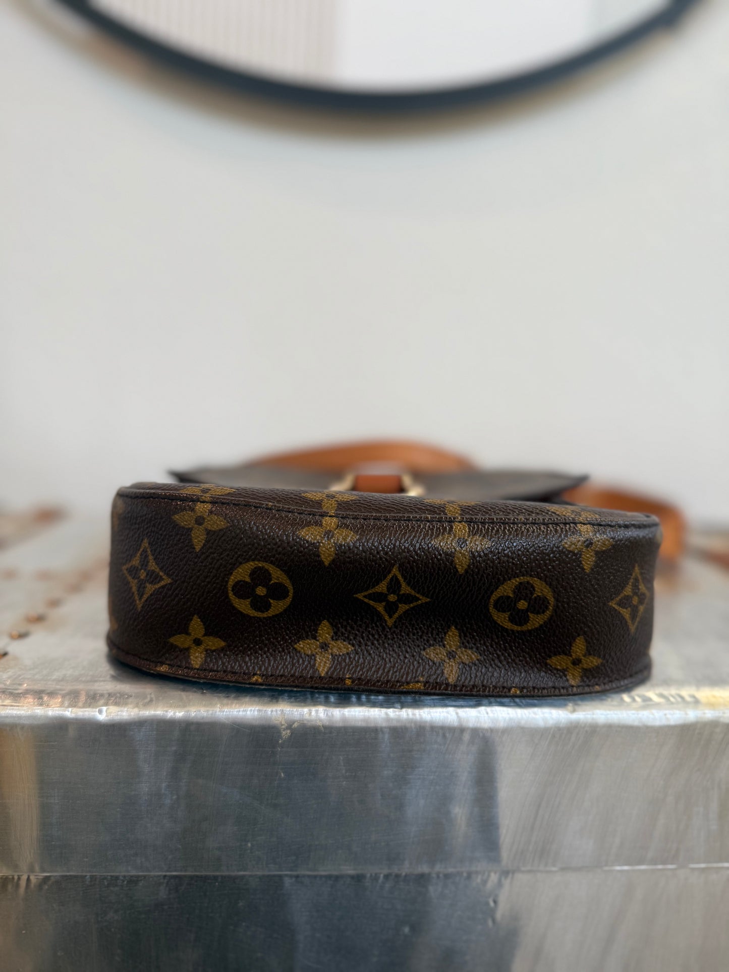 Pre-owned Authentic Louis Vuitton Saint Cloud MM Monogram Shoulder / Crossbody Bag