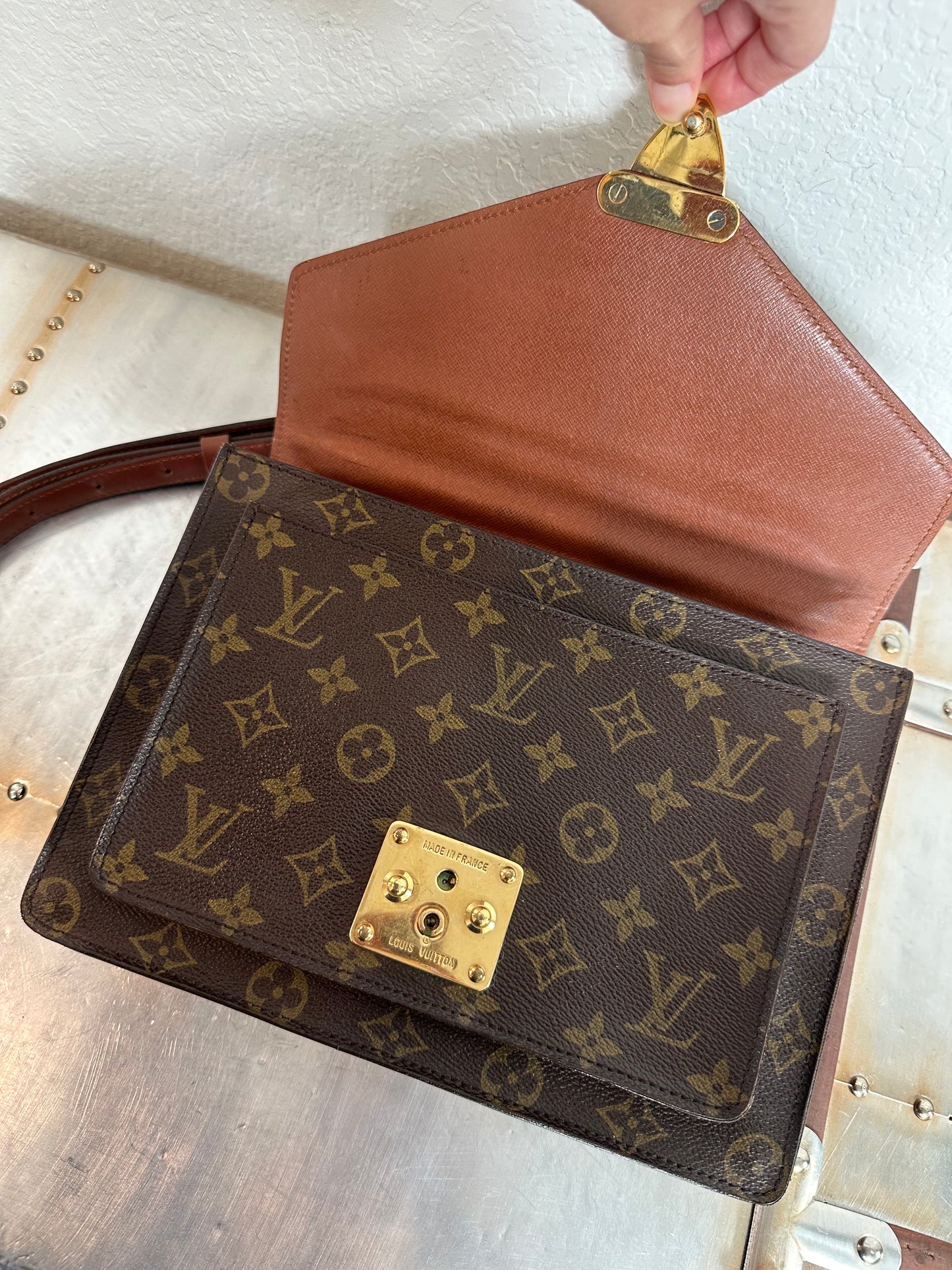 Pre-owned Authentic Louis Vuitton Monceau 26 Monogram Shoulder / Crossbody Bag