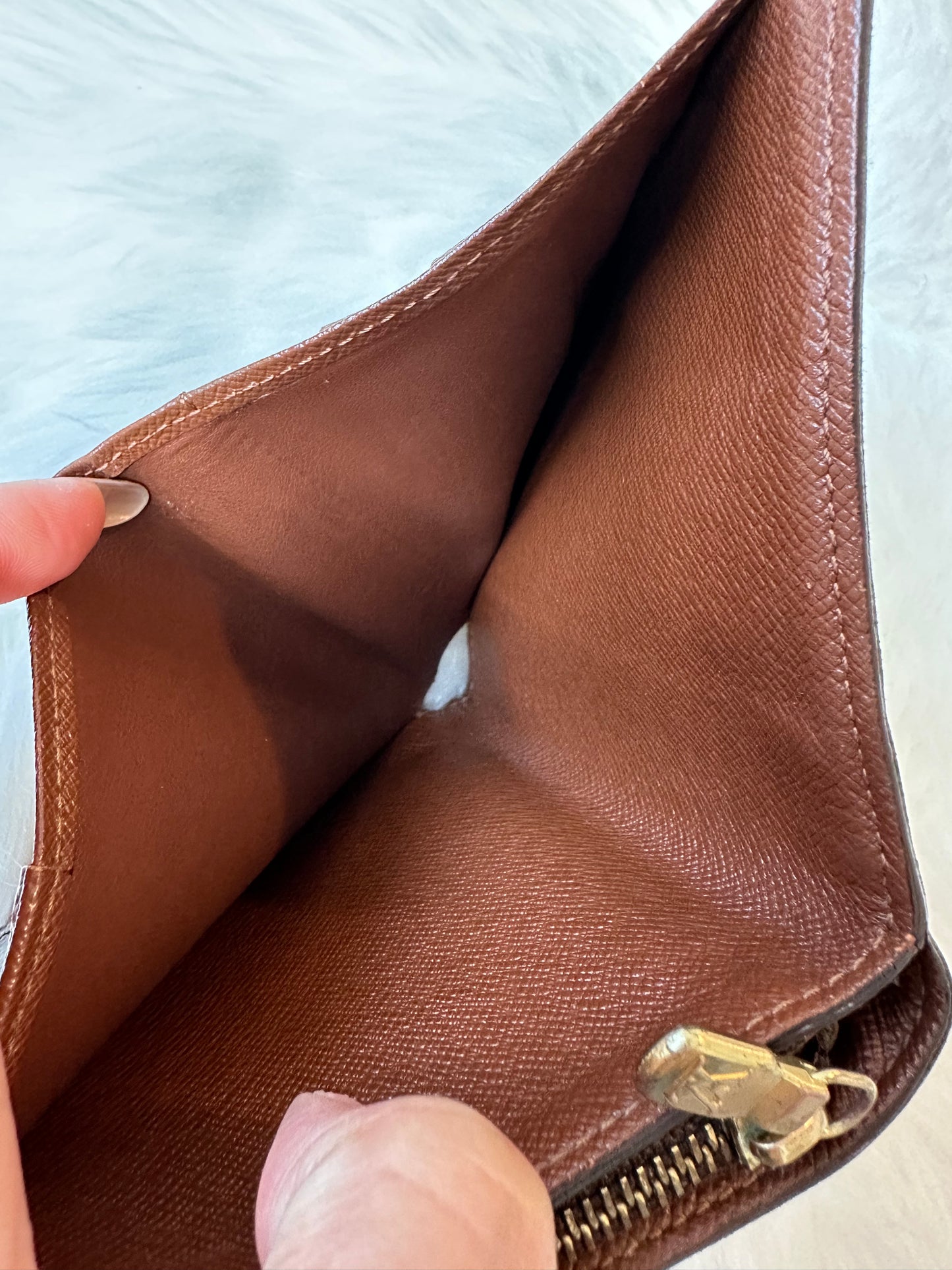 Pre-owned Authentic Louis Vuitton Monogram Compact Zip Wallet