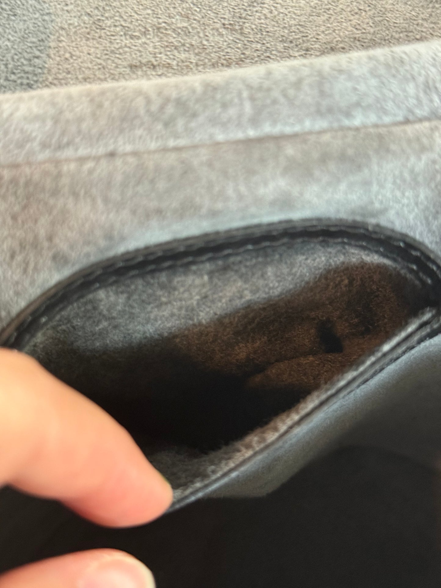 Pre-owned Authentic Louis Vuitton Epi Cannes Vanity Handbag