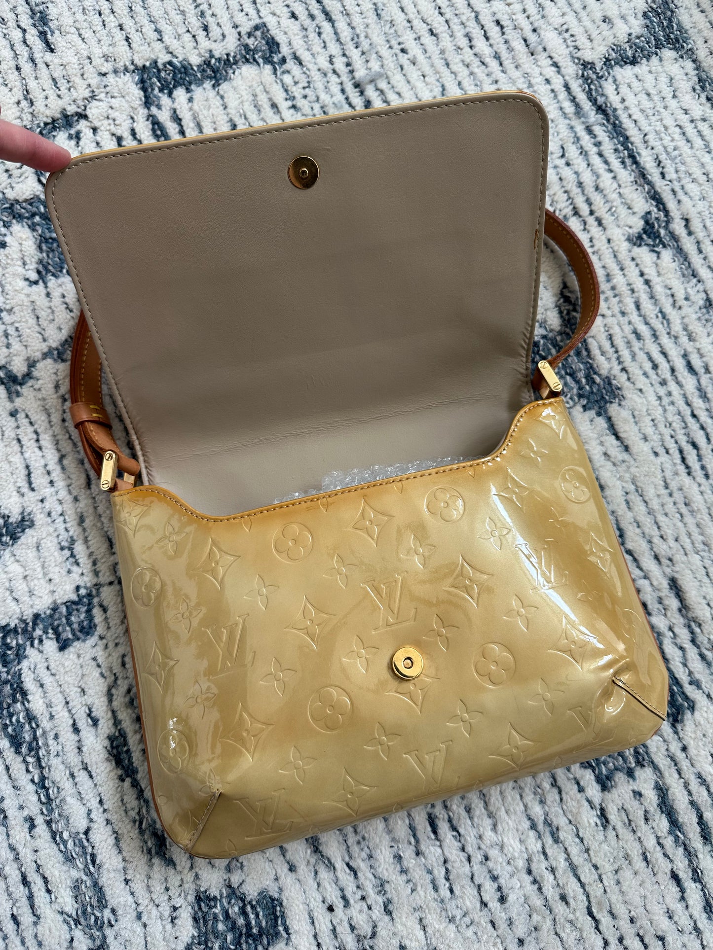 Pre-owned Authentic Louis Vuitton Vernis Thompson Street Shoulder Bag
