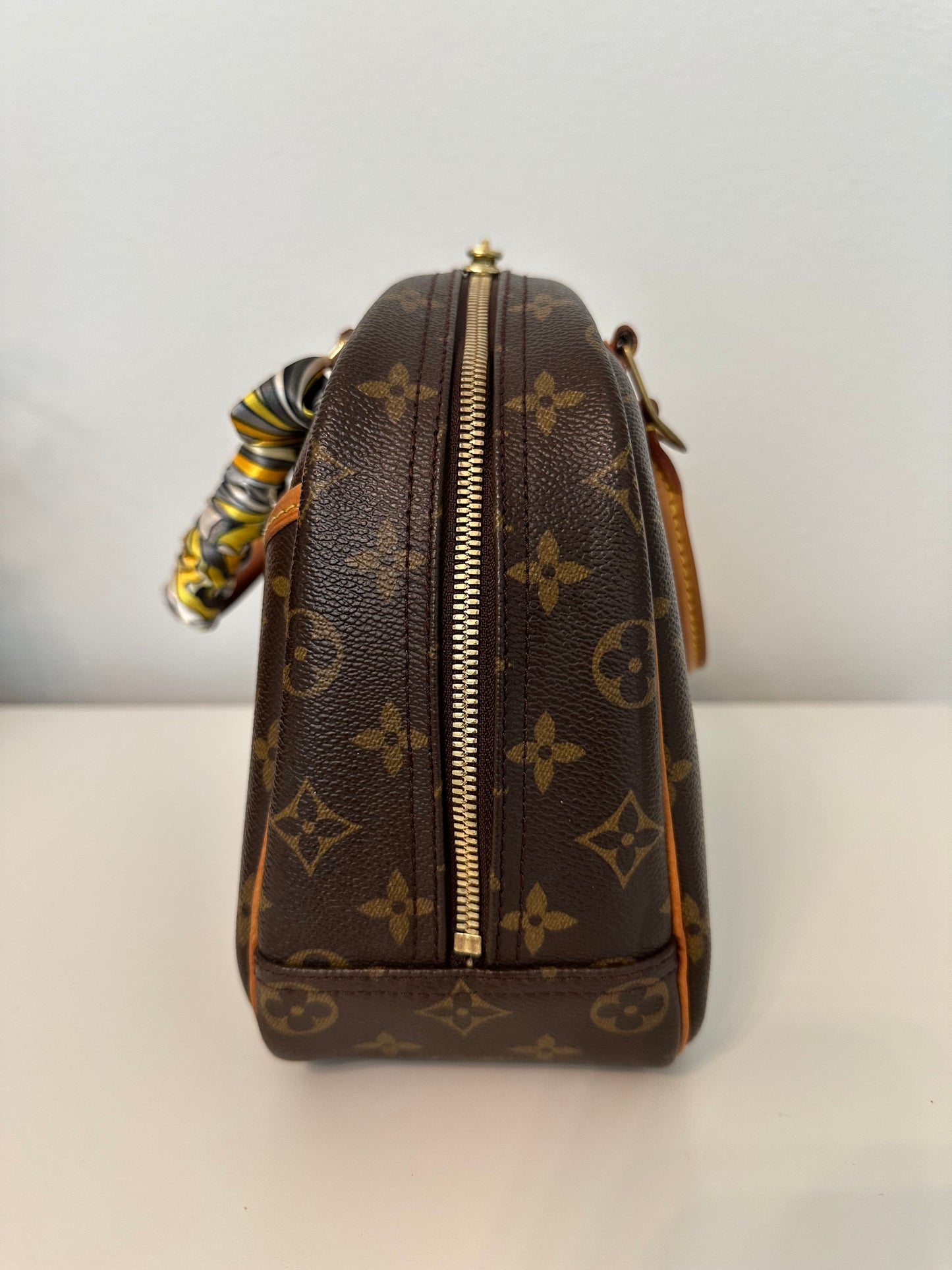 Pre-owned Louis Vuitton Trouville Monogram Handbag