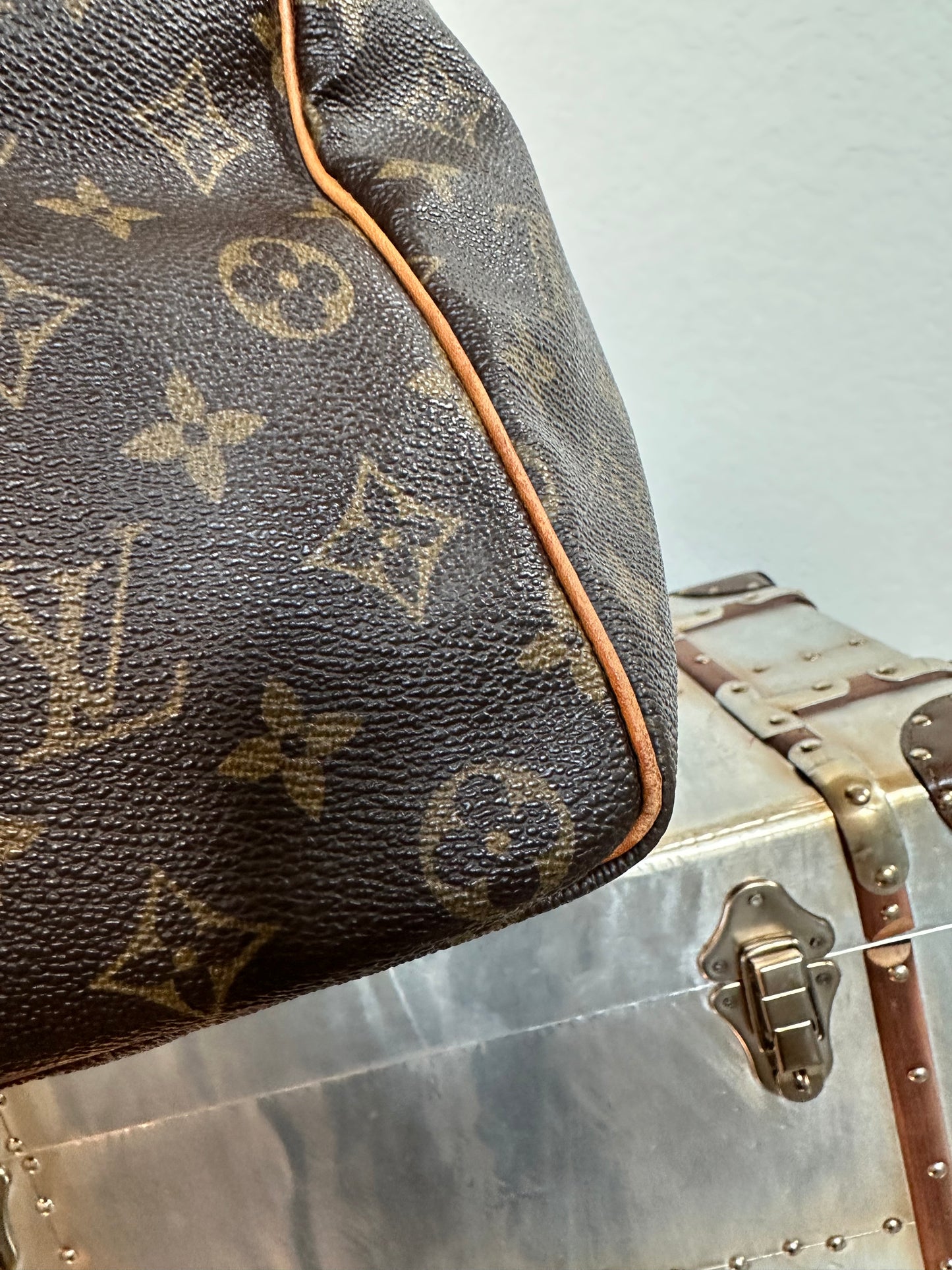 Pre-owned Authentic Louis Vuitton Keepall 45 Monogram Travel Handbag