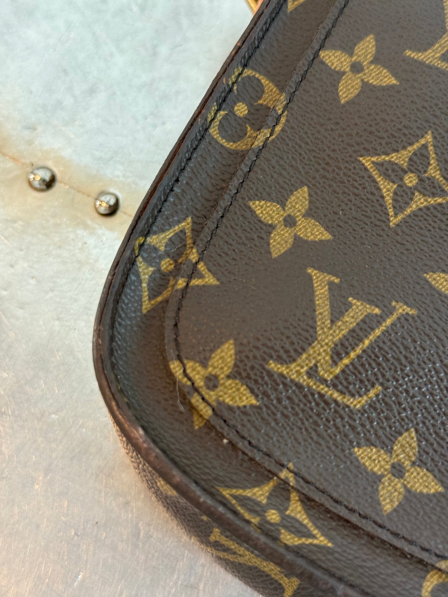 Pre-owned Authentic Louis Vuitton Saint Cloud PM Monogram Shoulder / Crossbody Bag