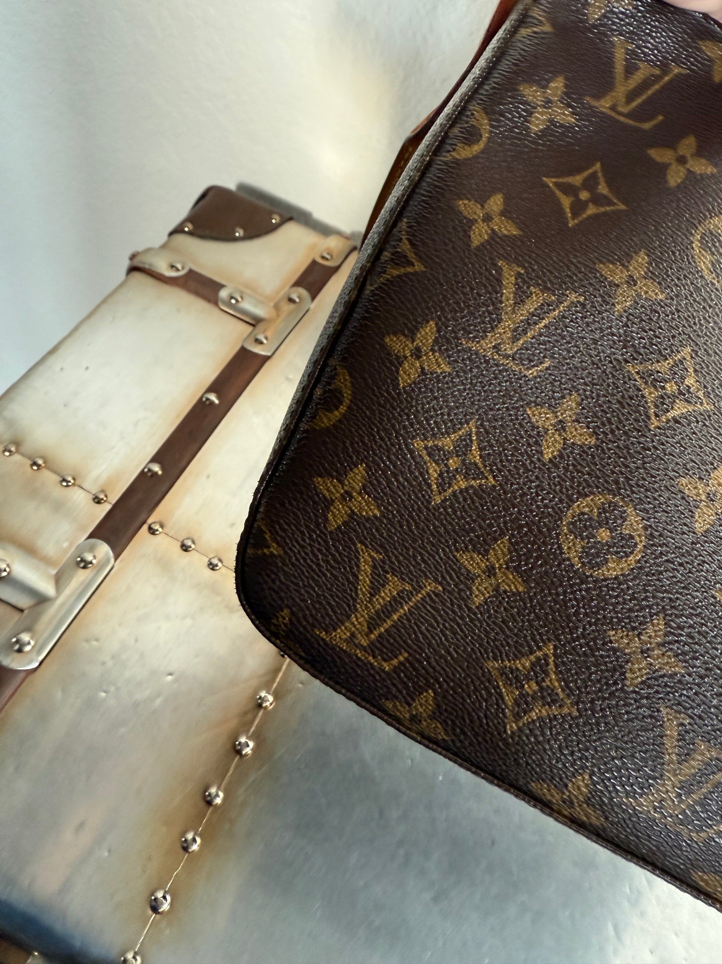 Pre-owned Authentic Louis Vuitton Looping MM Monogram Shoulder Bag