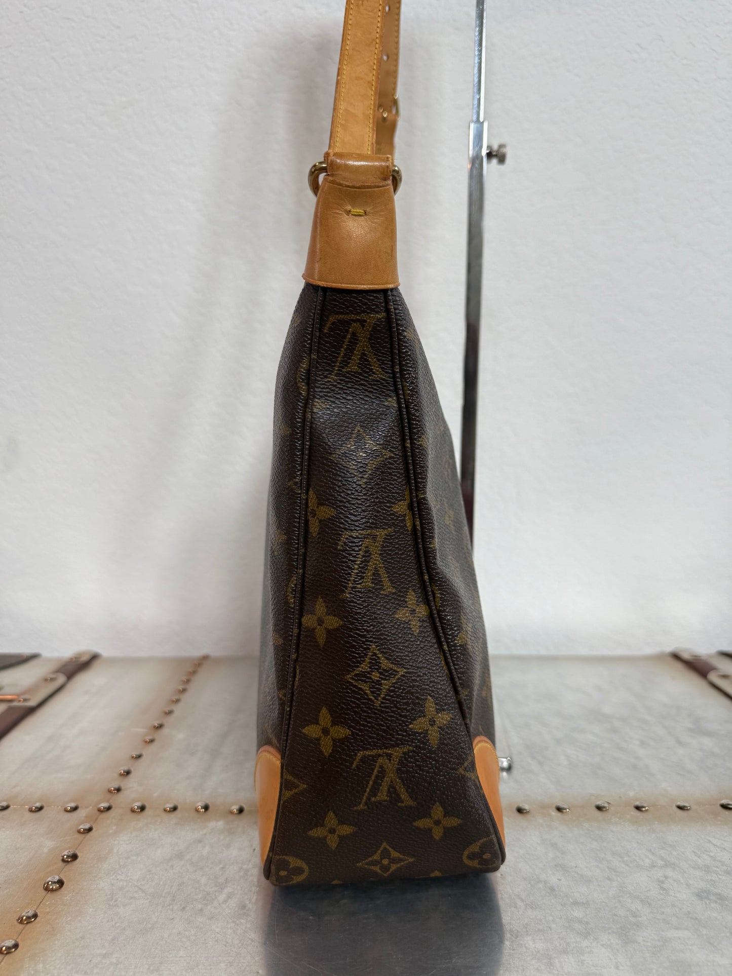 Pre-owned Authentic Louis Vuitton Boulogne 30 Monogram Shoulder Bag
