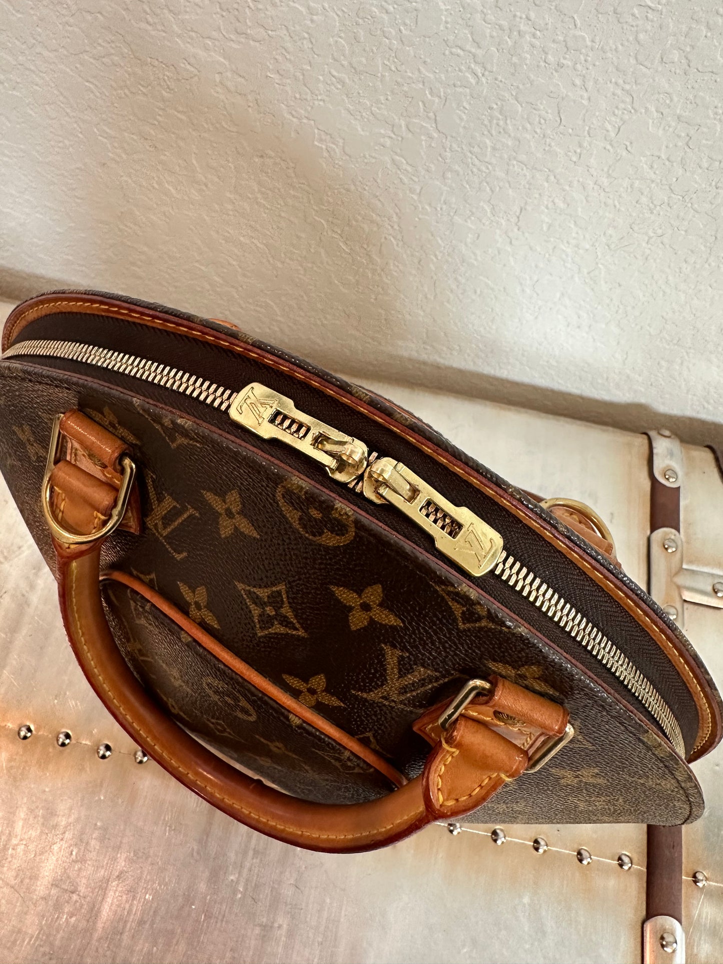 Pre-owned Authentic Louis Vuitton Ellipse PM Monogram Handbag