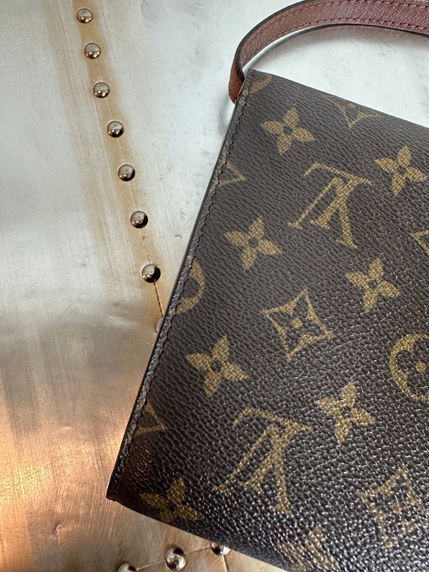 Louis Vuitton Bordeaux 2-Way Clutch / Shoulder Bag