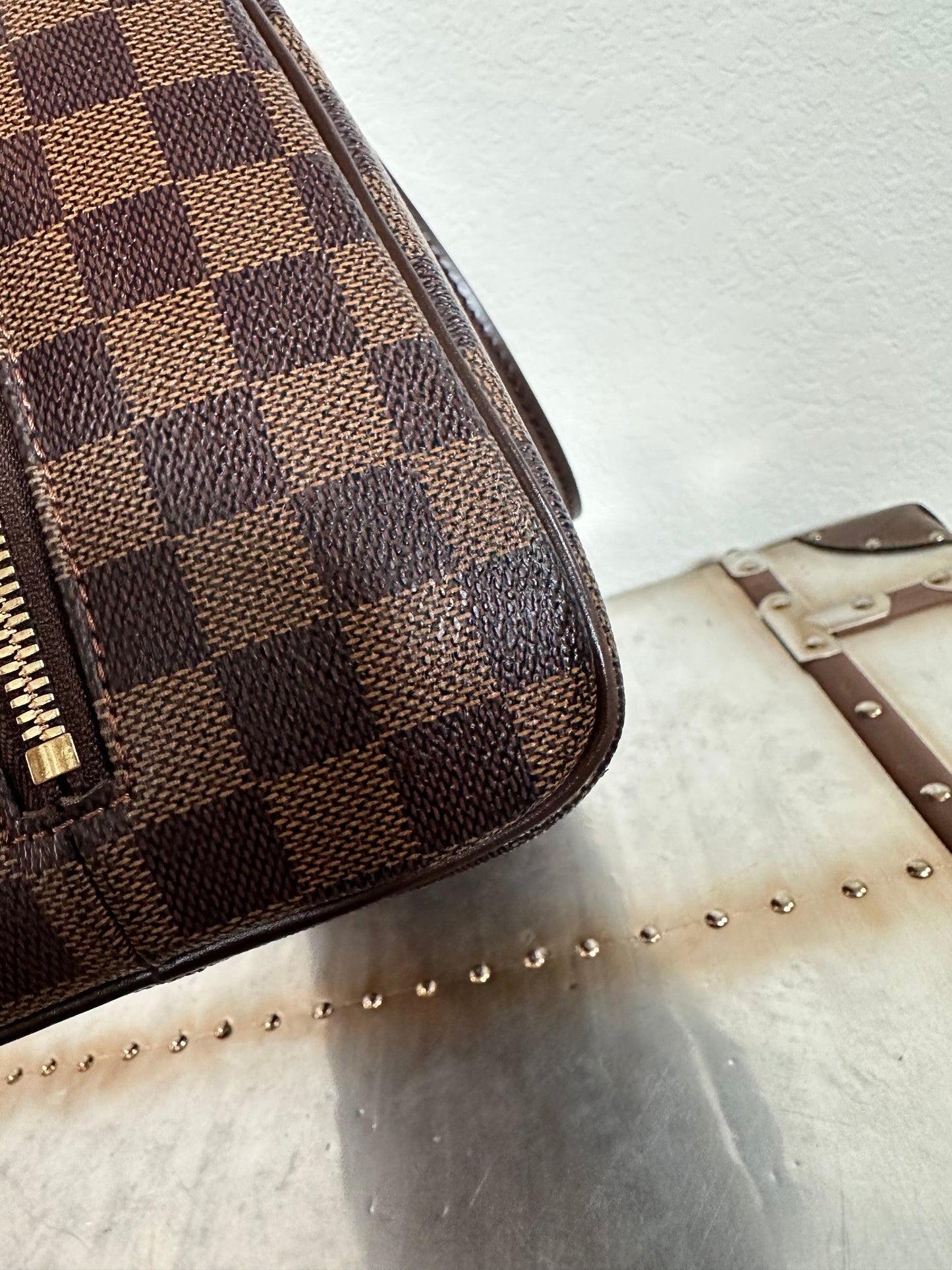 Pre-owned Authentic Louis Vuitton Nolita Damier Ebene Handbag