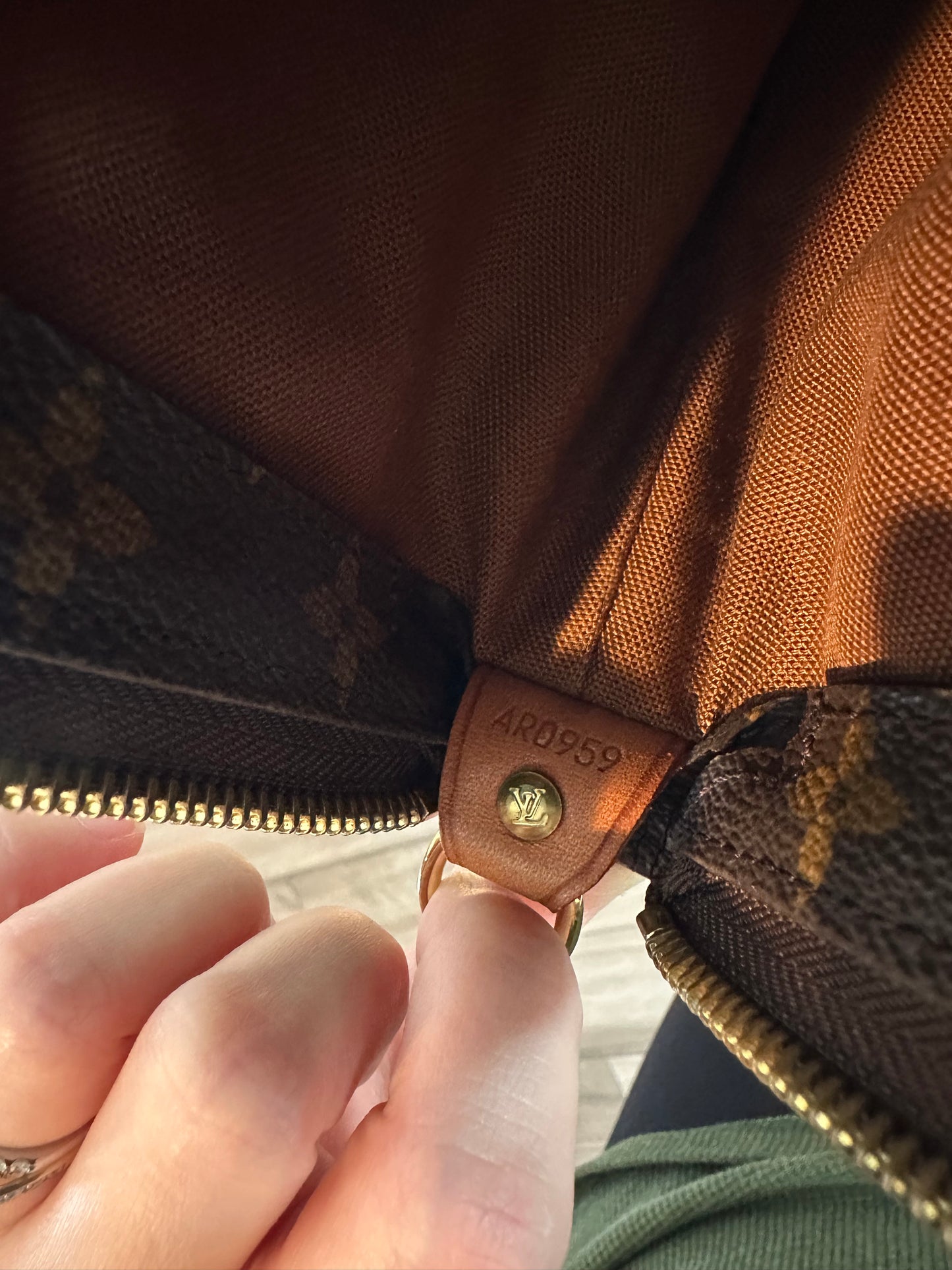 Pre-owned Authentic Louis Vuitton Cabas Mezzo Monogram Shoulder Tote Bag