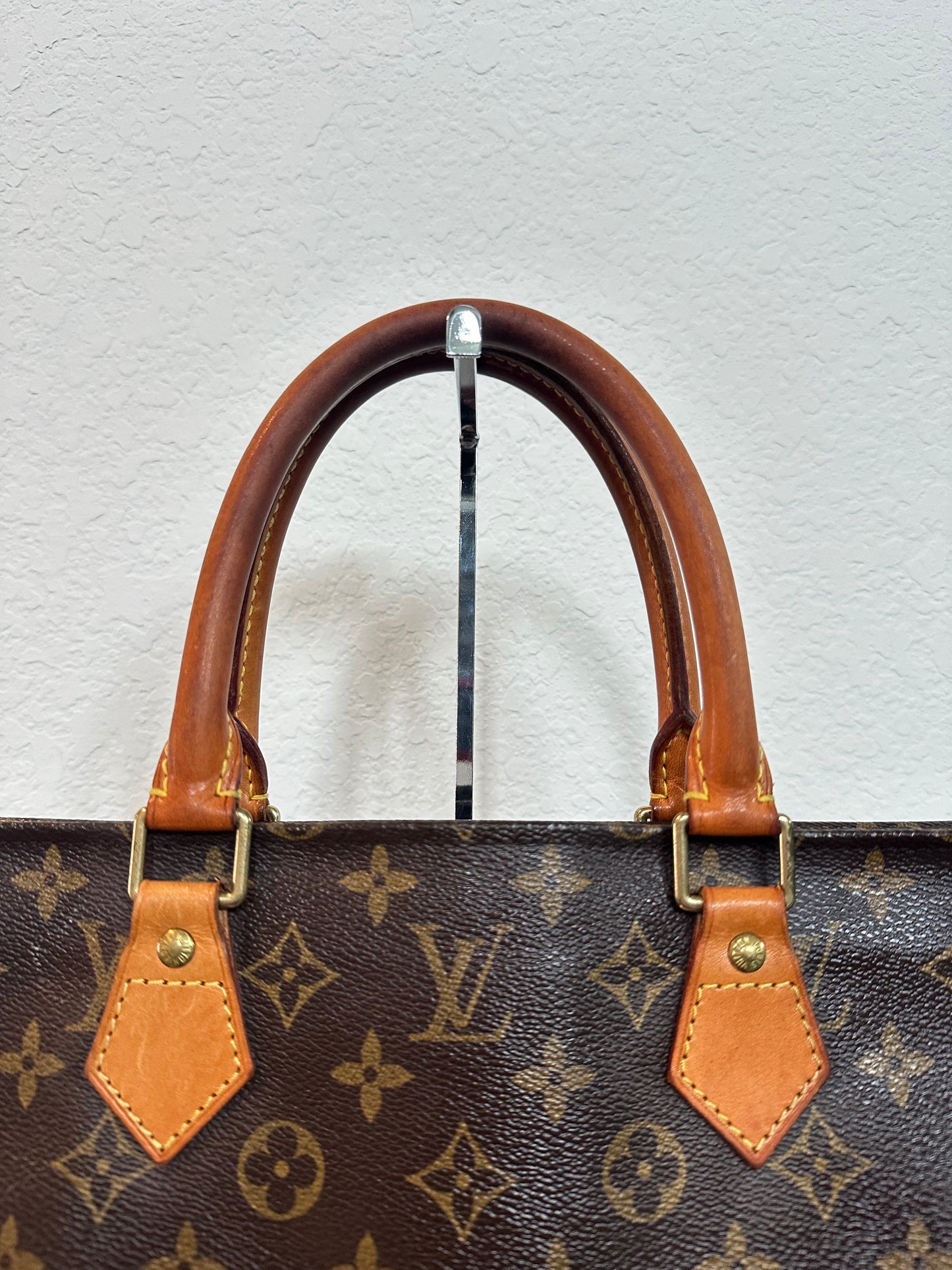 Pre-owned Authentic Louis Vuitton Sac Plat GM Monogram Handbag