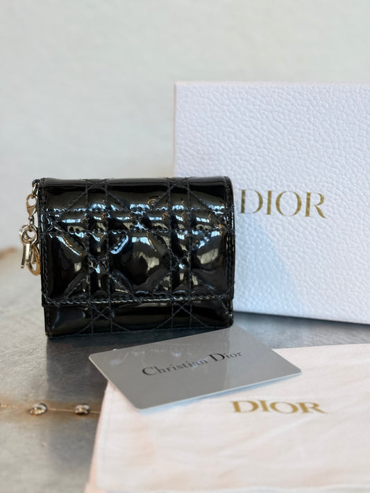 Pre-owned Vintage Christian Dior Patent Cannage Compact Wallet
