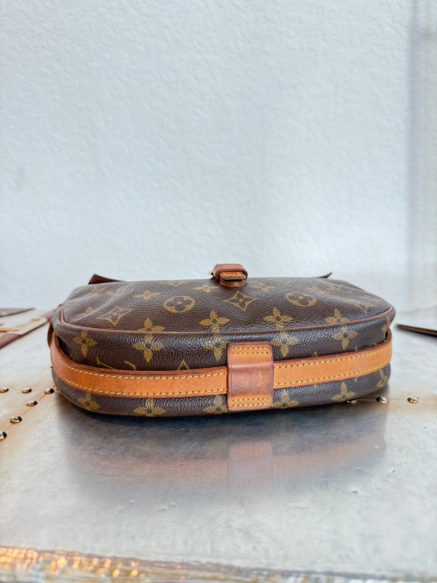 Pre-owned Authentic Louis Vuitton Jeune Fille MM Monogram Crossbody Bag