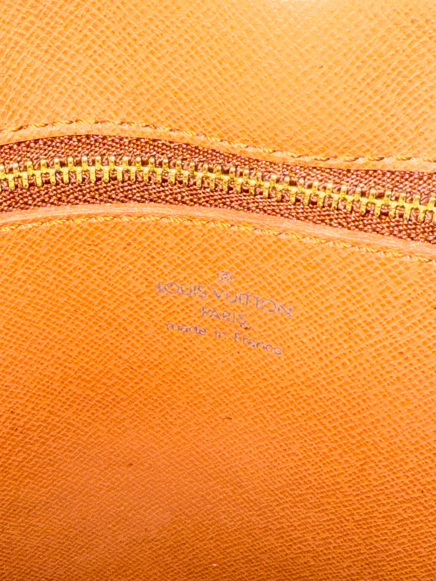 Pre-owned Authentic Louis Vuitton Jeune Fille GM Monogram Crossbody Bag