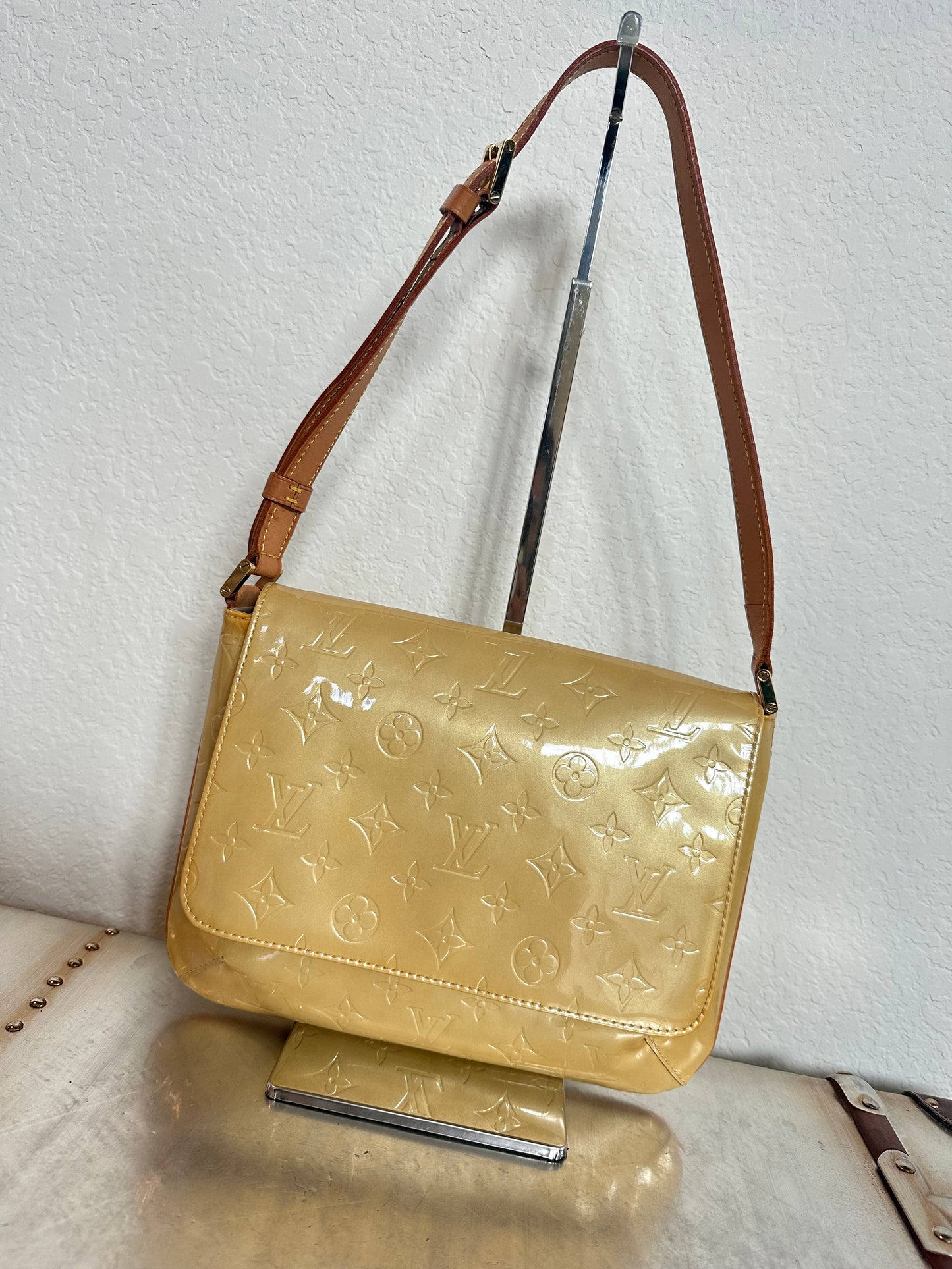 Pre-owned Authentic Louis Vuitton Vernis Thompson Street Shoulder Bag