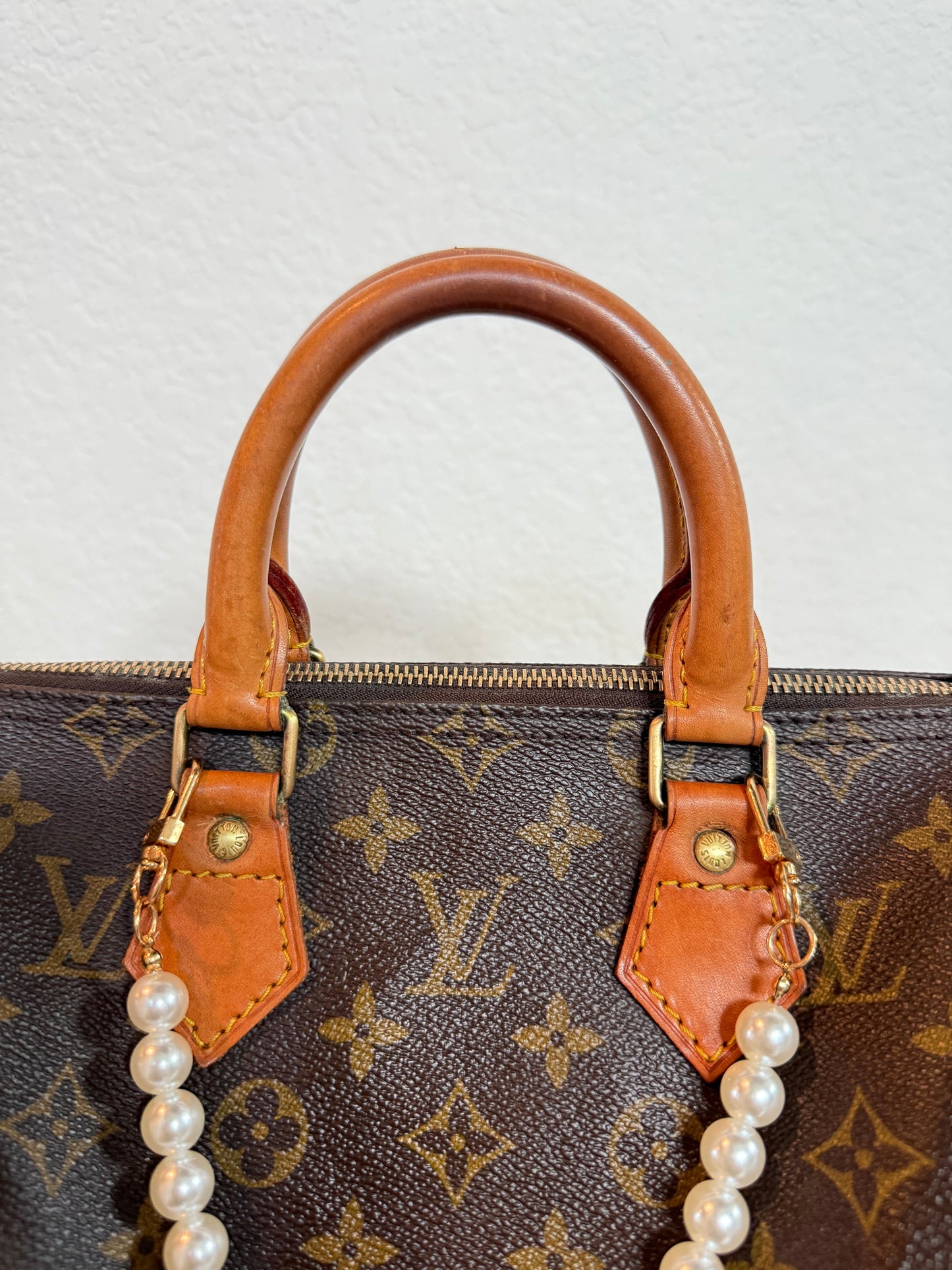 Pre-owned Authentic Louis Vuitton Speedy 25 Monogram Handbag
