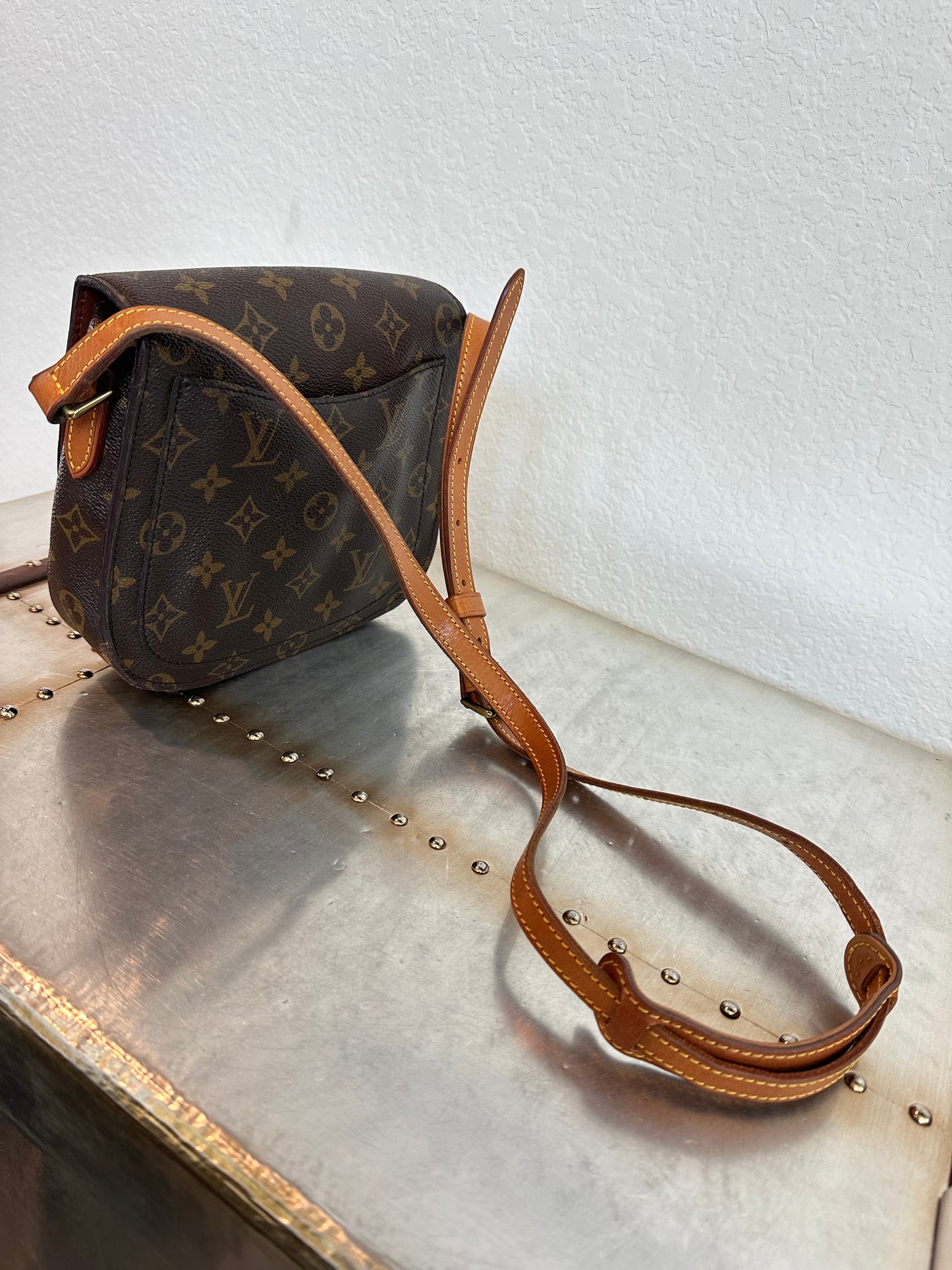 Pre-owned Authentic Louis Vuitton Saint Cloud MM Monogram Shoulder / Crossbody Bag
