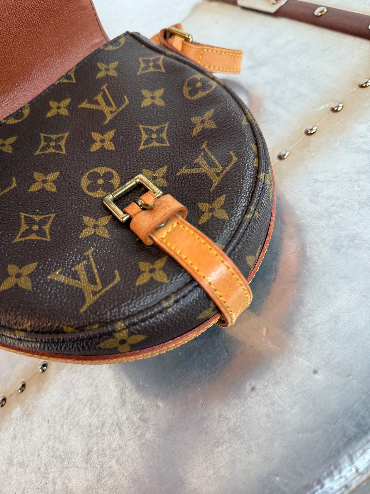 Pre-owned Authentic Louis Vuitton Chantilly PM Monogram Crossbody Bag