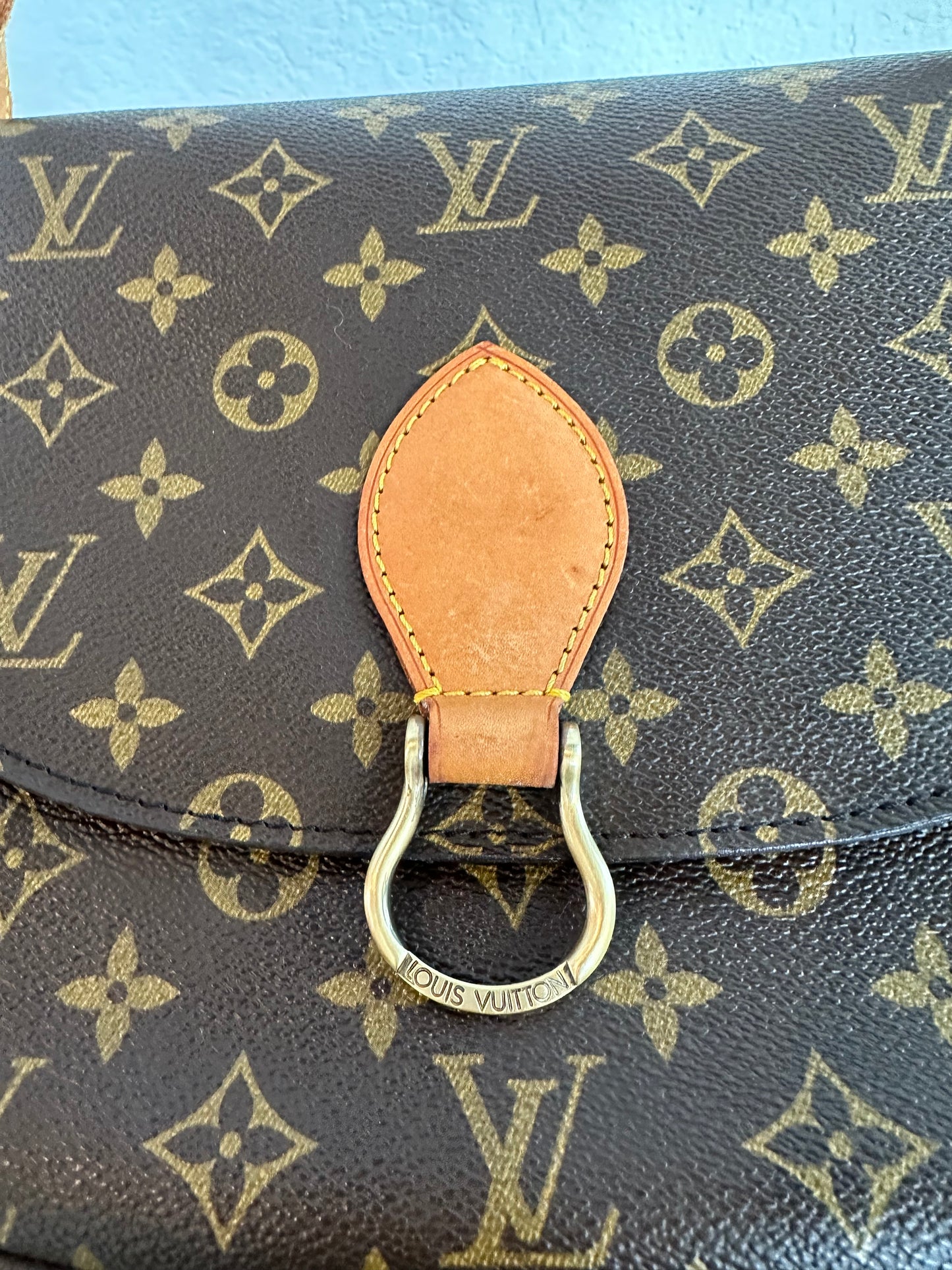 Pre-owned Authentic Louis Vuitton Saint Cloud GM Monogram Crossbody Bag