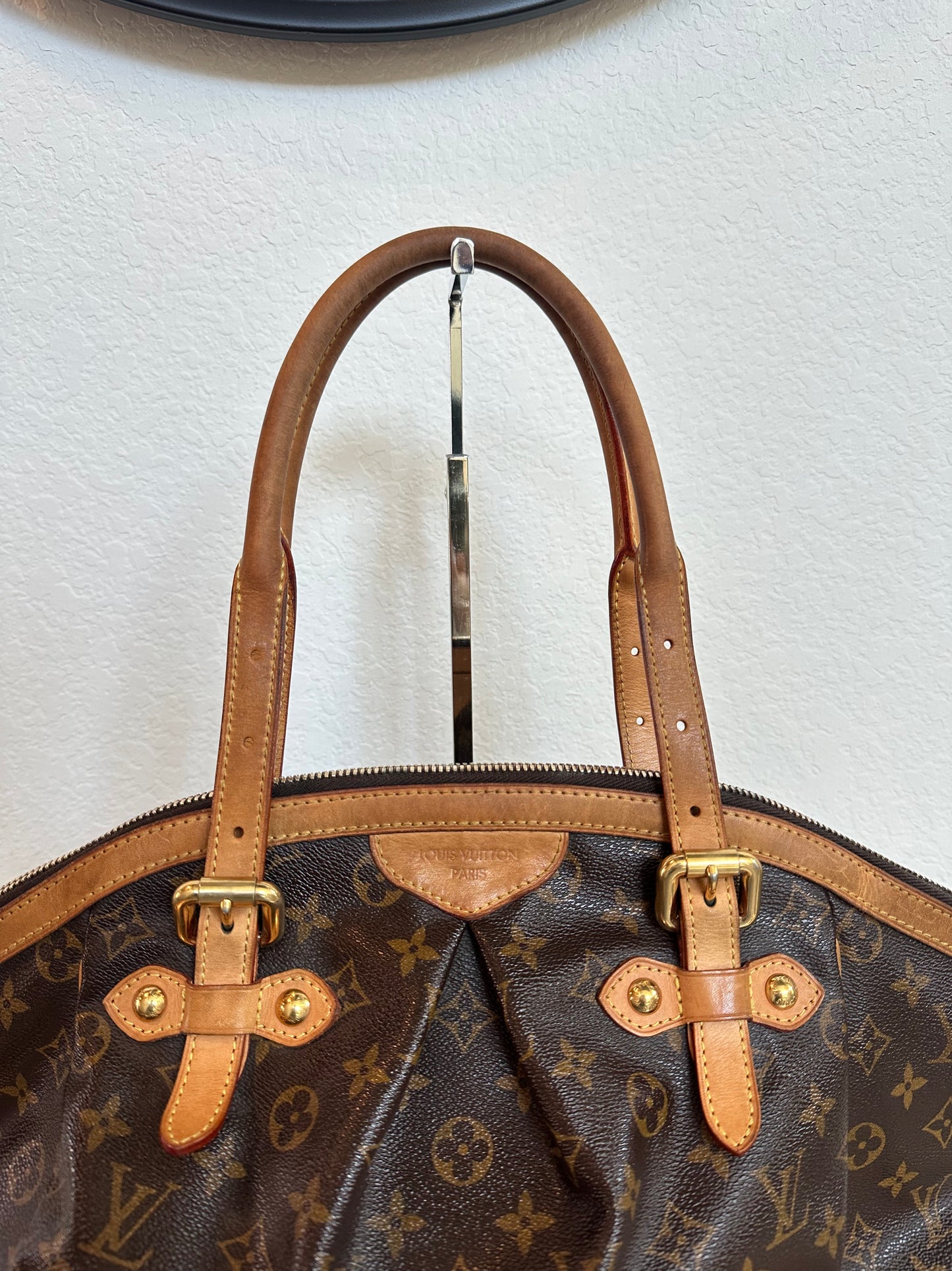 Pre-owned Authentic Louis Vuitton Tivoli GM Monogram Shoulder Bag