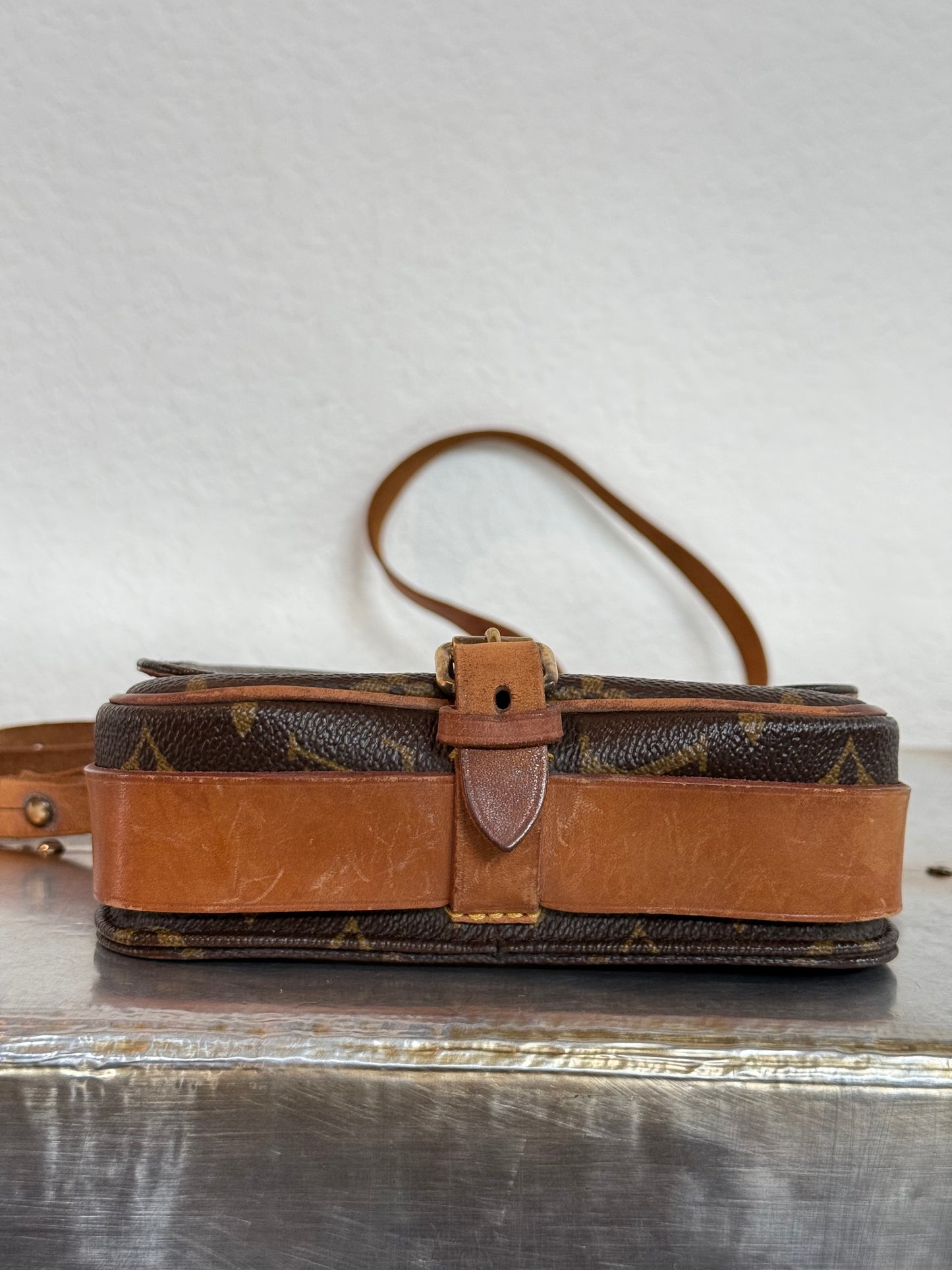 Pre-owned Louis Vuitton Cartouchiere PM Monogram Shoulder / Crossbody Bag