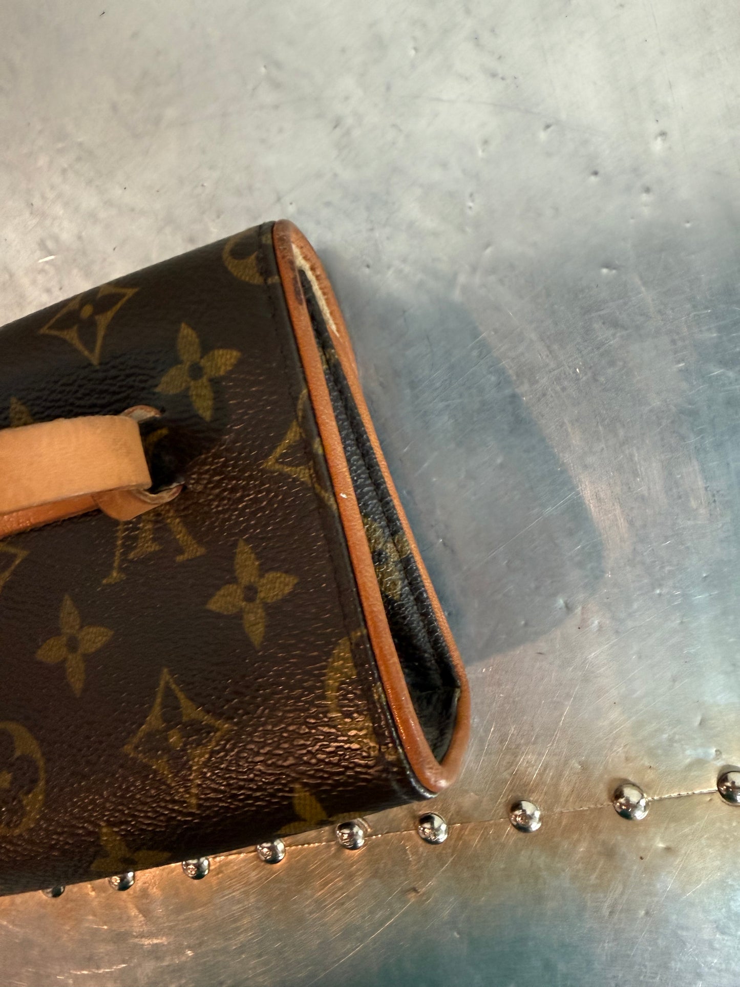 Pre-owned Authentic Louis Vuitton Monogram Florentine Waist Bag