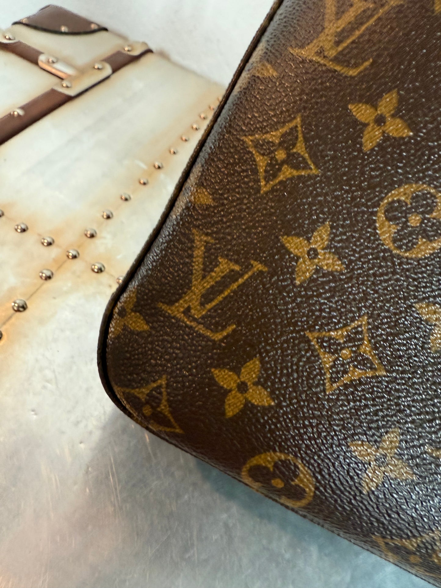 Pre-owned Authentic Louis Vuitton Looping GM Monogram Shoulder Bag