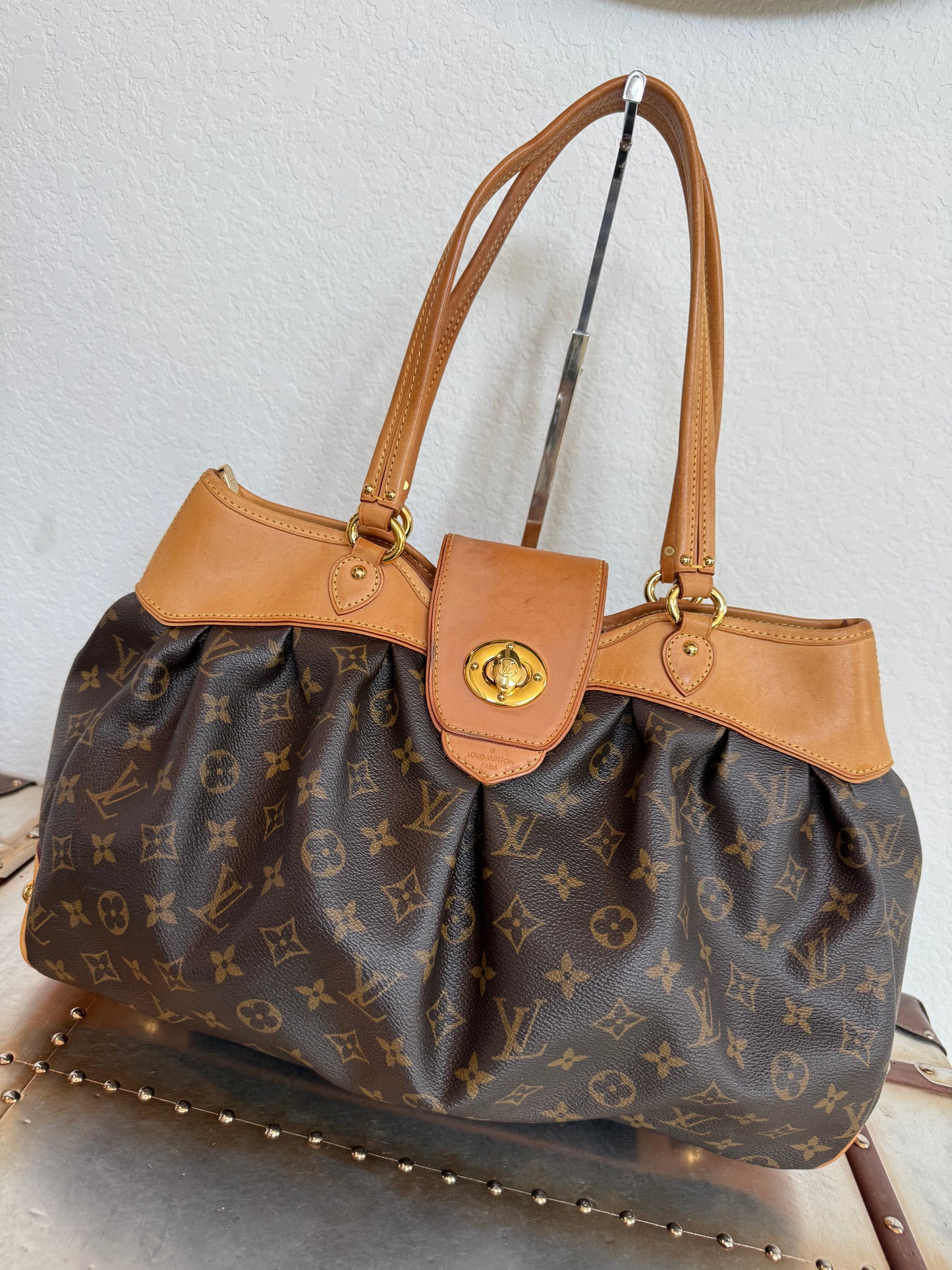 Pre-owned Authentic Louis Vuitton Boetie GM Monogram Shoulder Bag