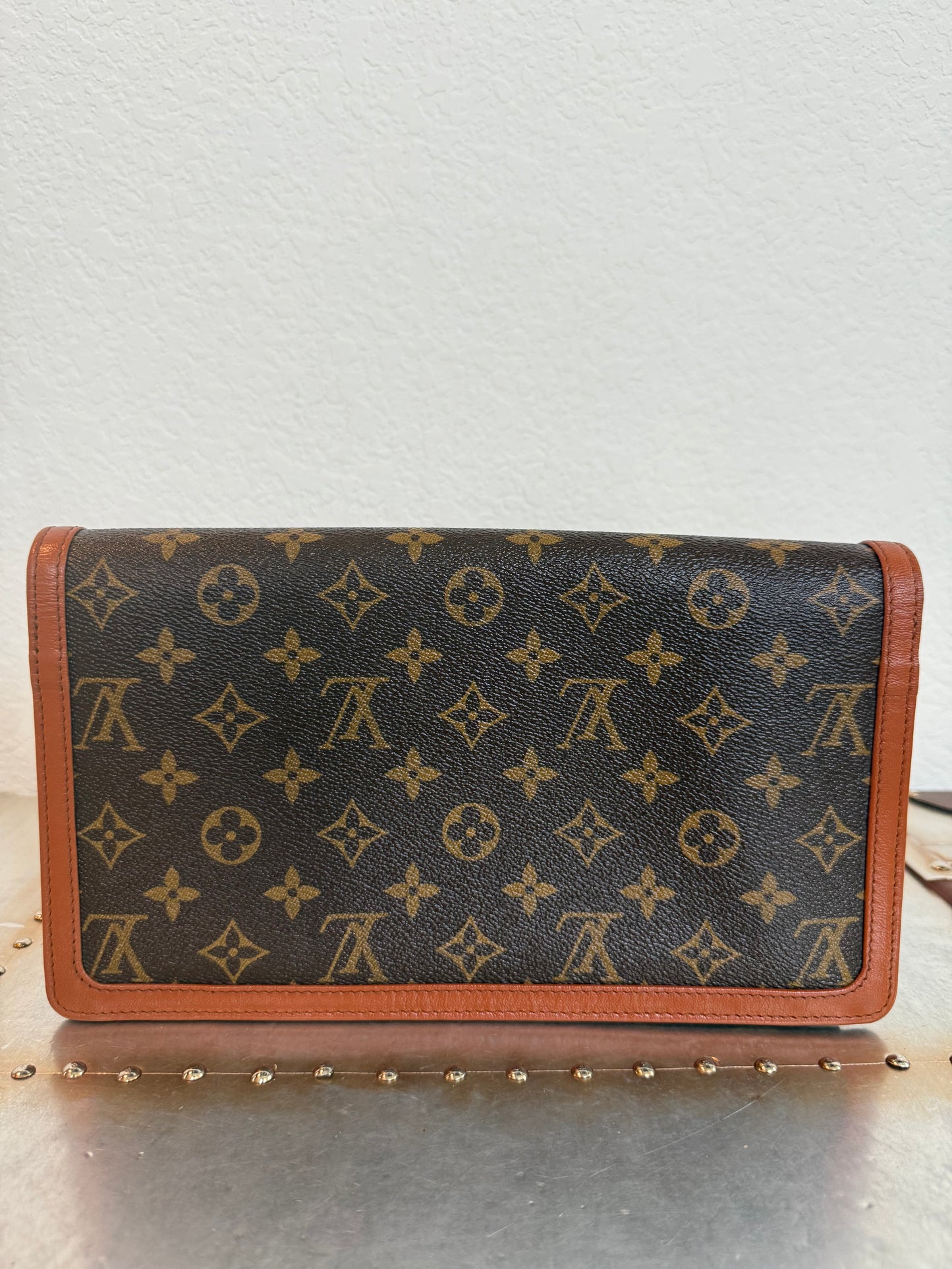 Pre-owned Authentic Louis Vuitton Monogram Dame Clutch Handbag
