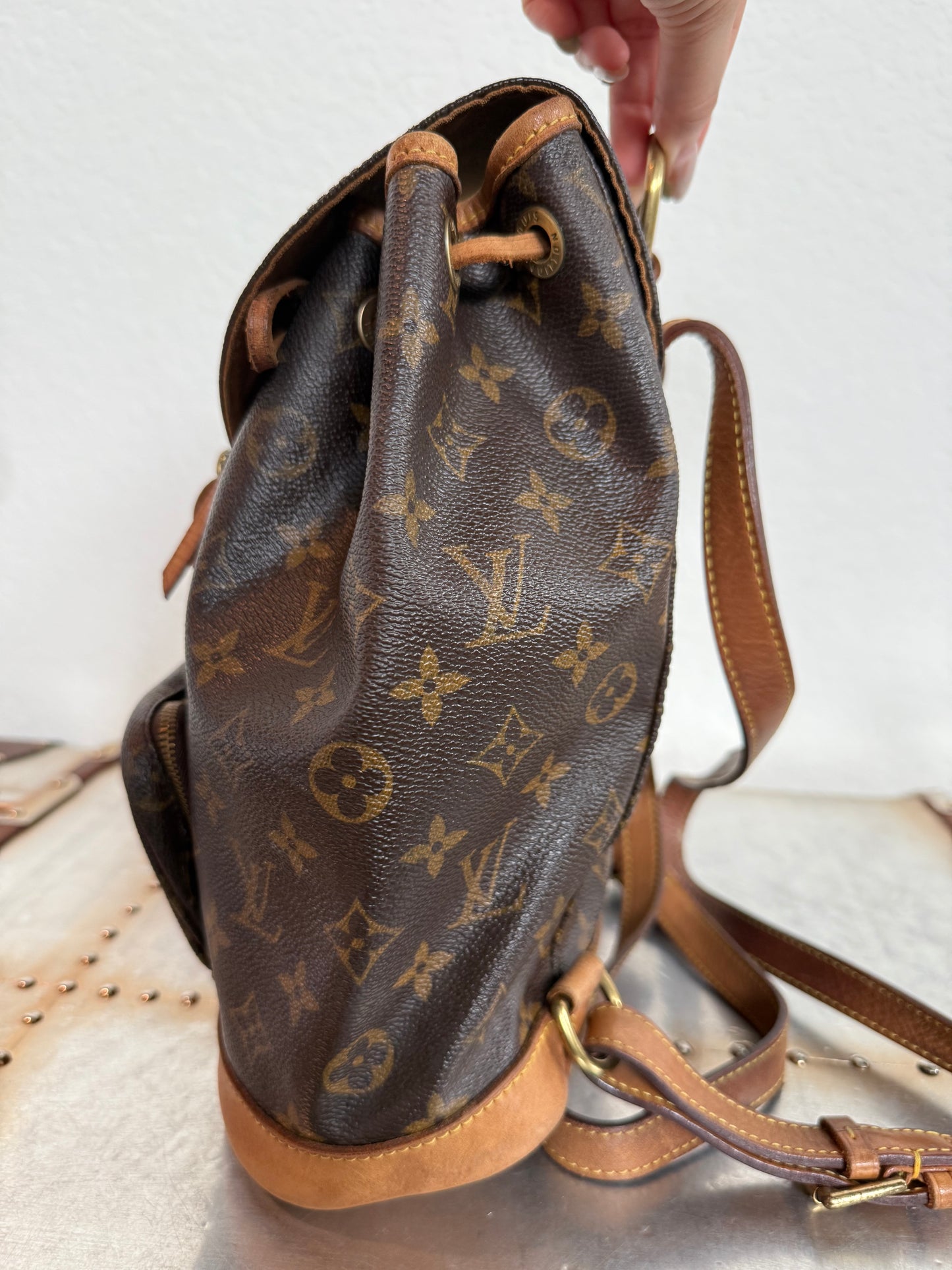Pre-owned Authentic Louis Vuitton Montsouris MM Monogram Backpack