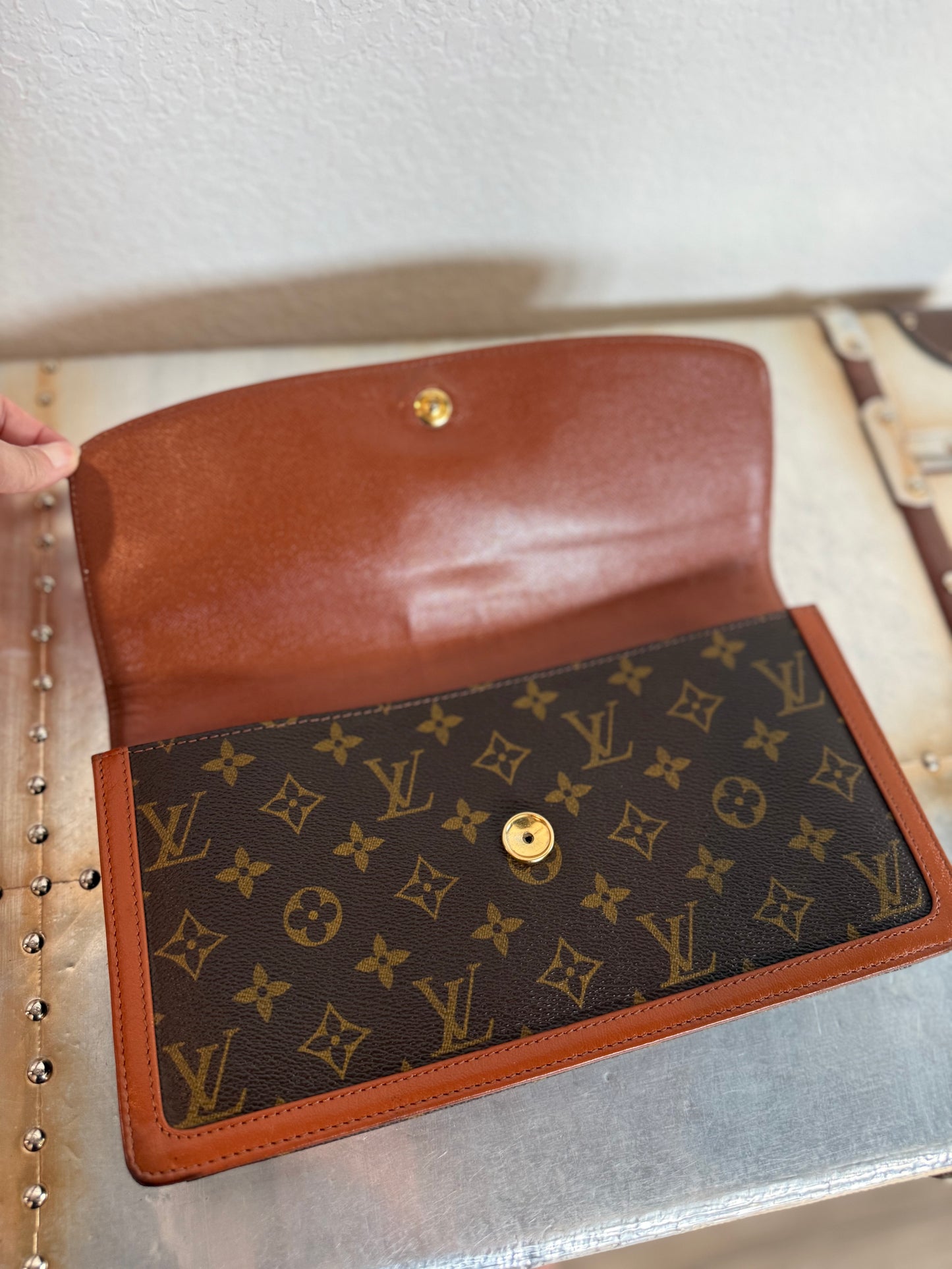 Pre-owned Authentic Louis Vuitton Monogram Dame Clutch Handbag