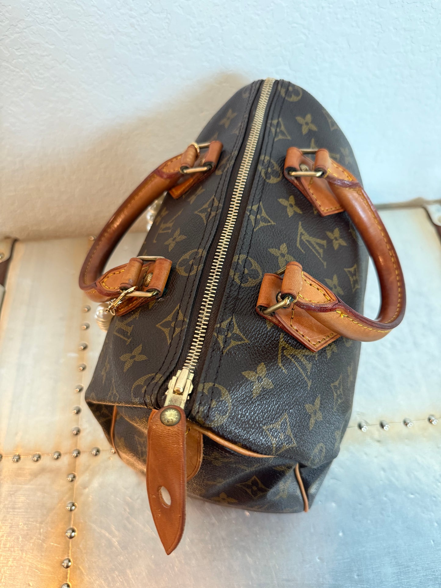 Pre-owned Authentic Louis Vuitton Speedy 25 Monogram Handbag