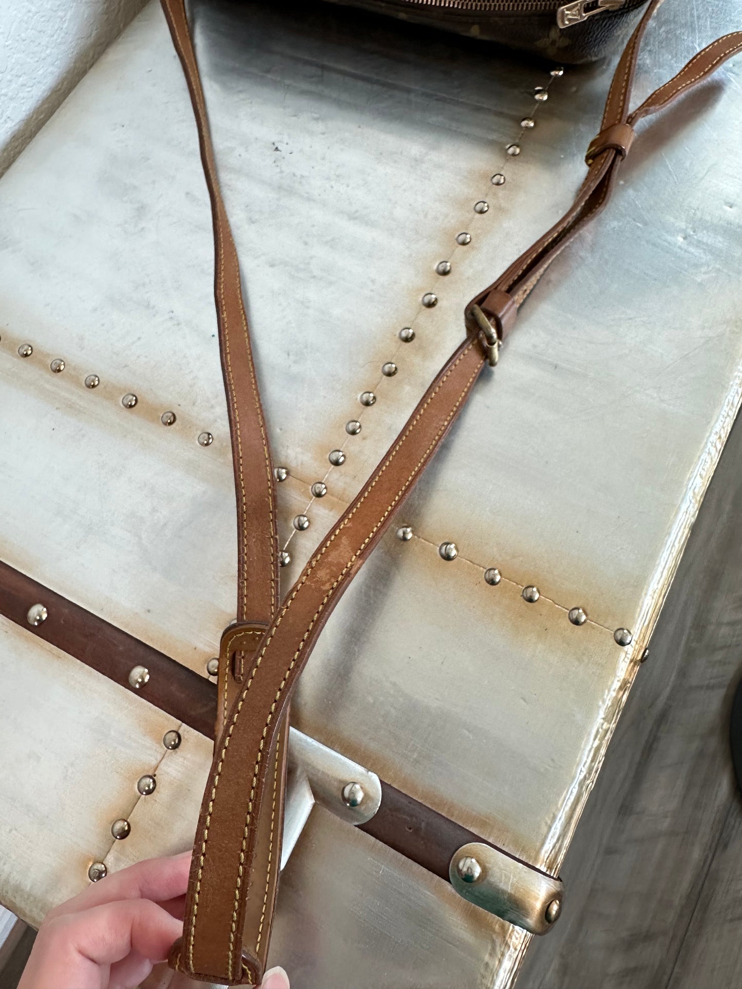 Pre-owned Authentic Louis Vuitton Trocadero 27 Monogram Crossbody Bag