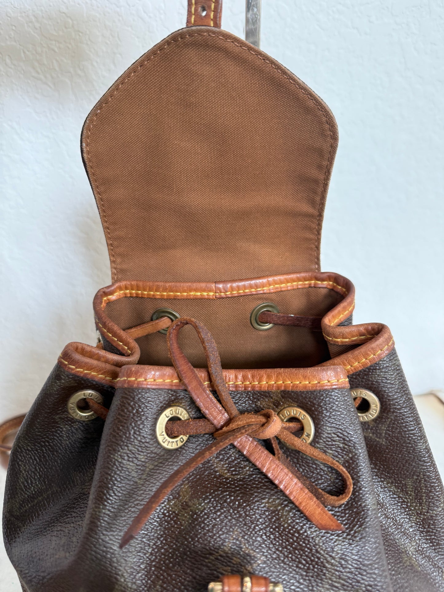 Pre-owned Authentic Louis Vuitton Montsouris Mini Monogram Backpack