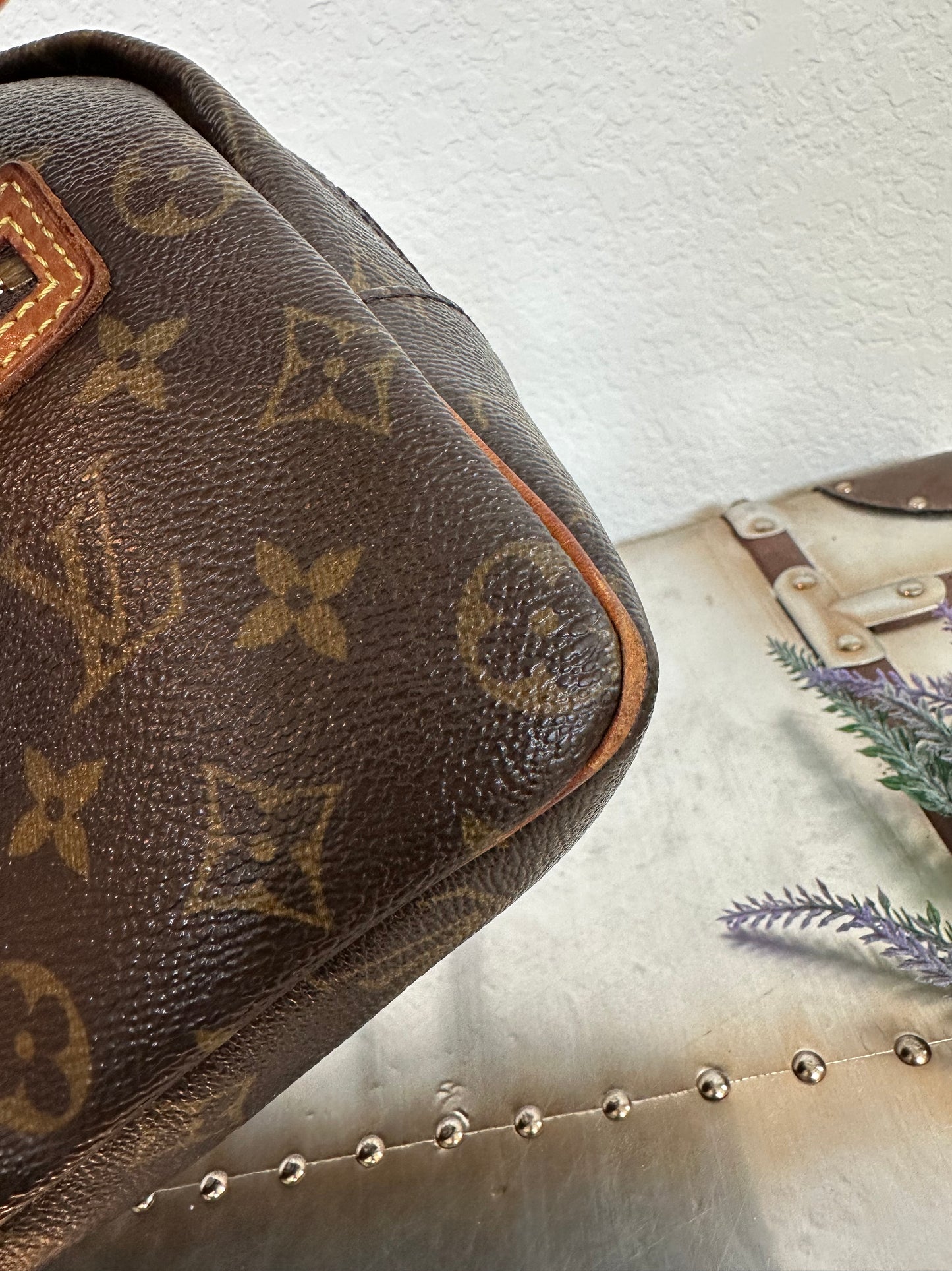 Pre-owned Authentic Louis Vuitton Cite MM Monogram Shoulder Bag