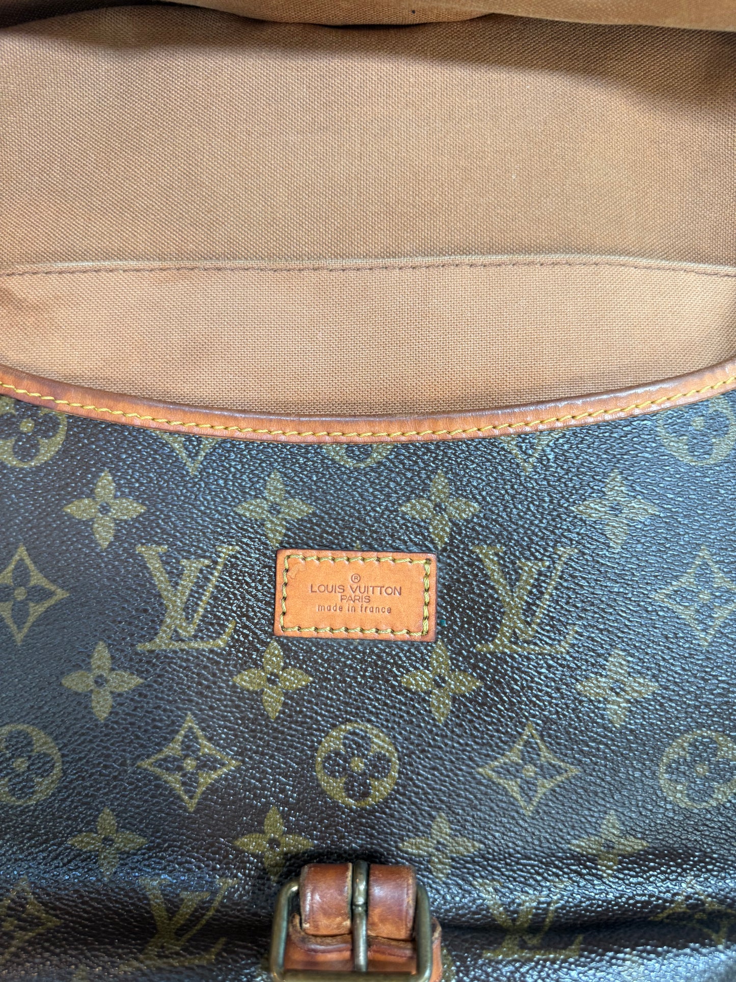 Pre-owned Authentic Louis Vuitton Monogram Saumur 35 Crossbody Bag