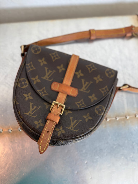 Pre-owned Authentic Louis Vuitton Chantilly PM Monogram Crossbody Bag
