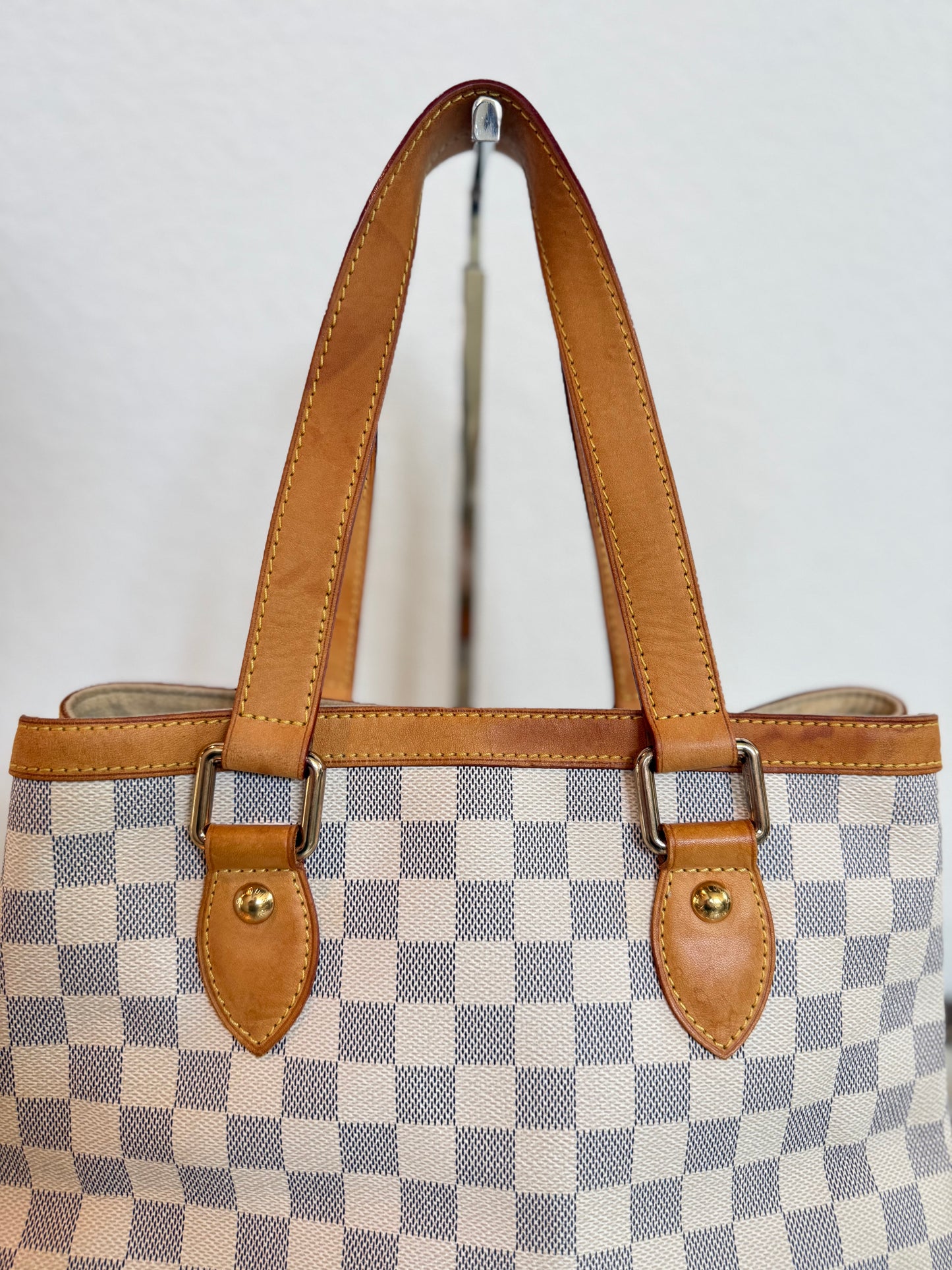 Pre-owned Louis Vuitton Hampstead PM Damier Azur Tote / Shoulder Bag