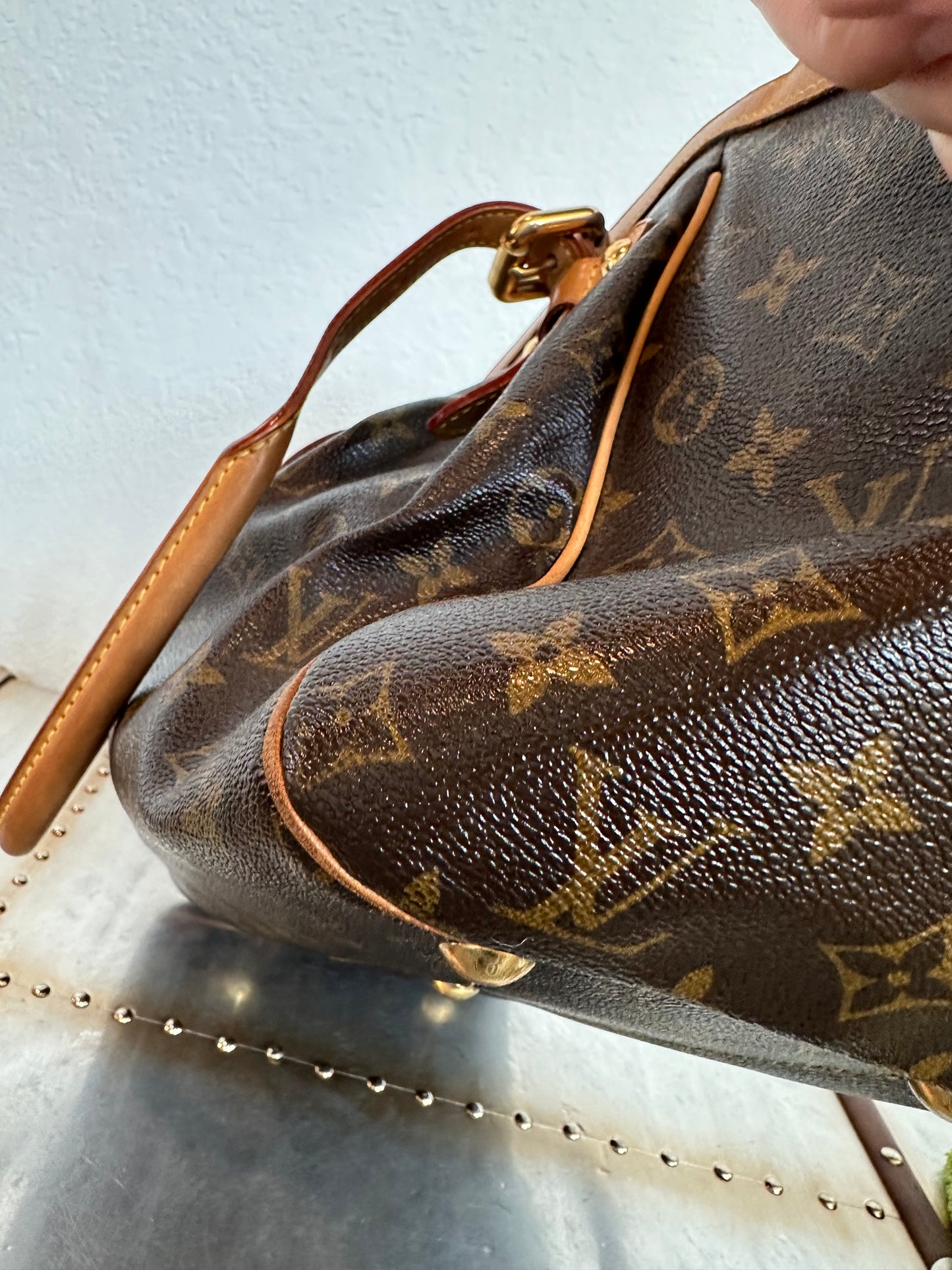 Pre-owned Authentic Louis Vuitton Tivoli GM Monogram Shoulder Bag
