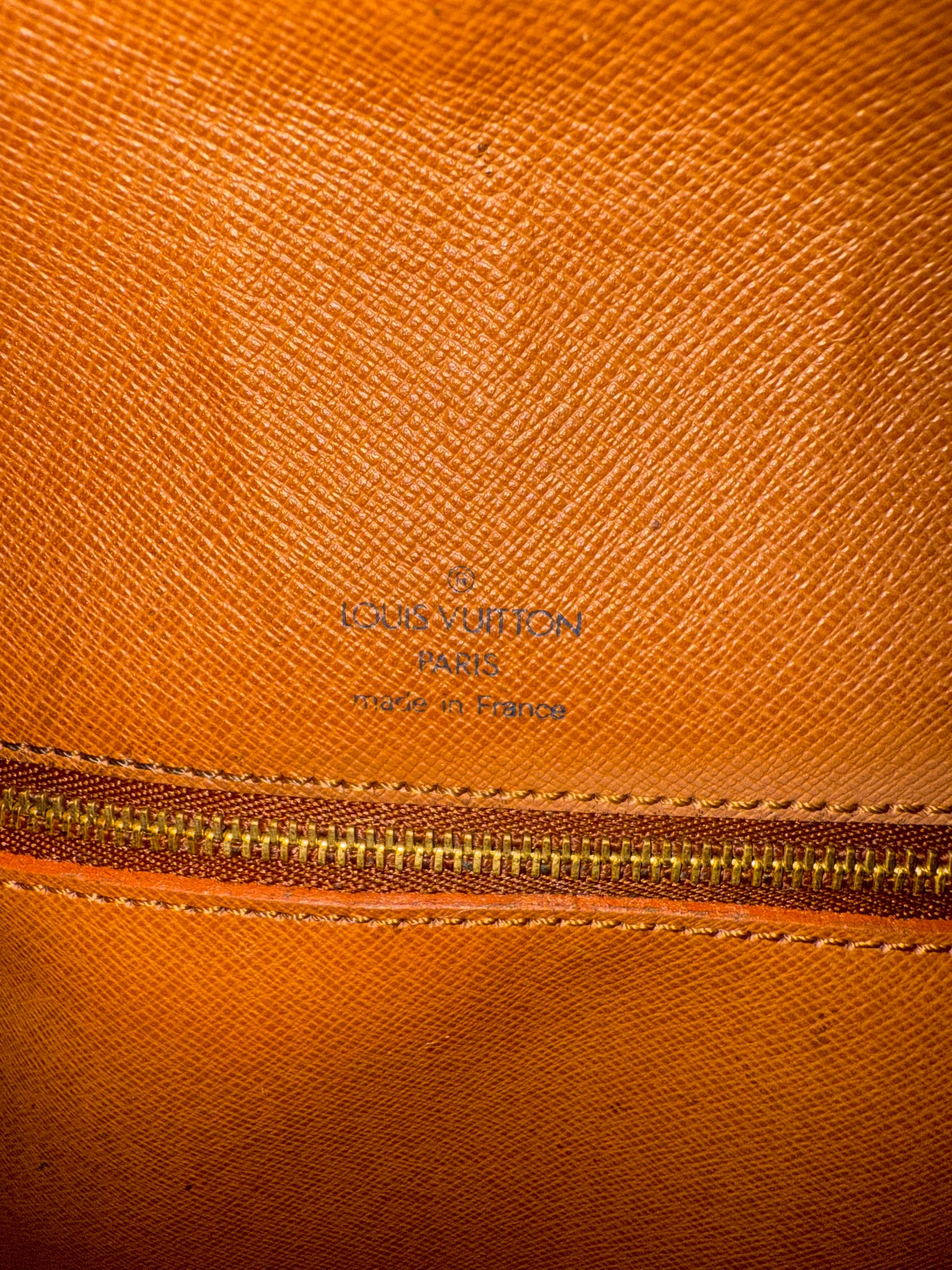 Pre-owned Authentic Louis Vuitton Saint Cloud GM Monogram Crossbody Bag
