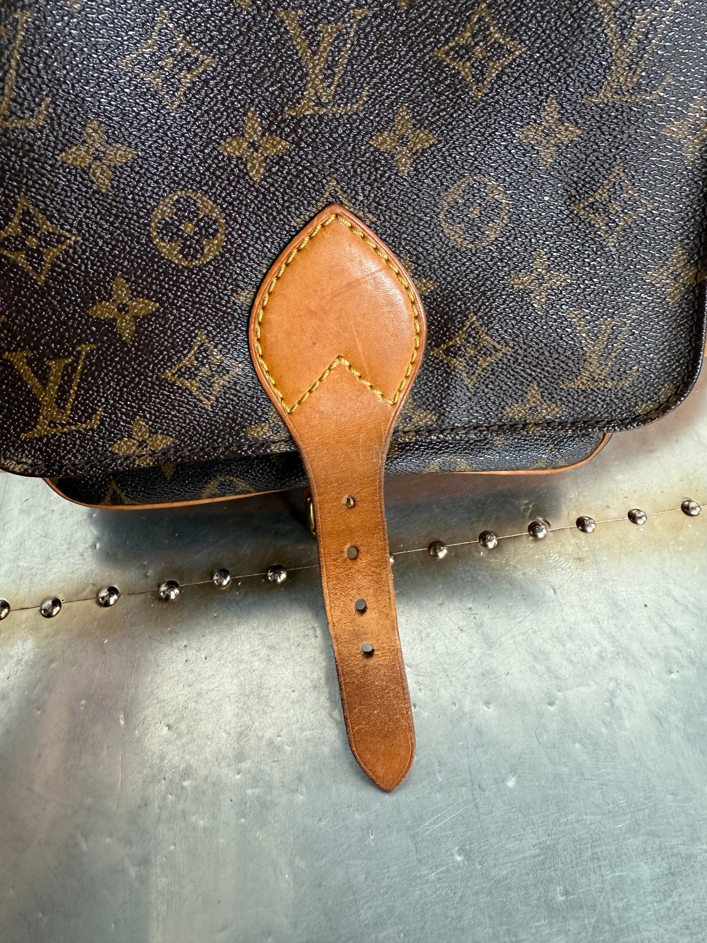 Pre-owned Louis Vuitton Cartouchiere MM Monogram Shoulder / Crossbody Bag