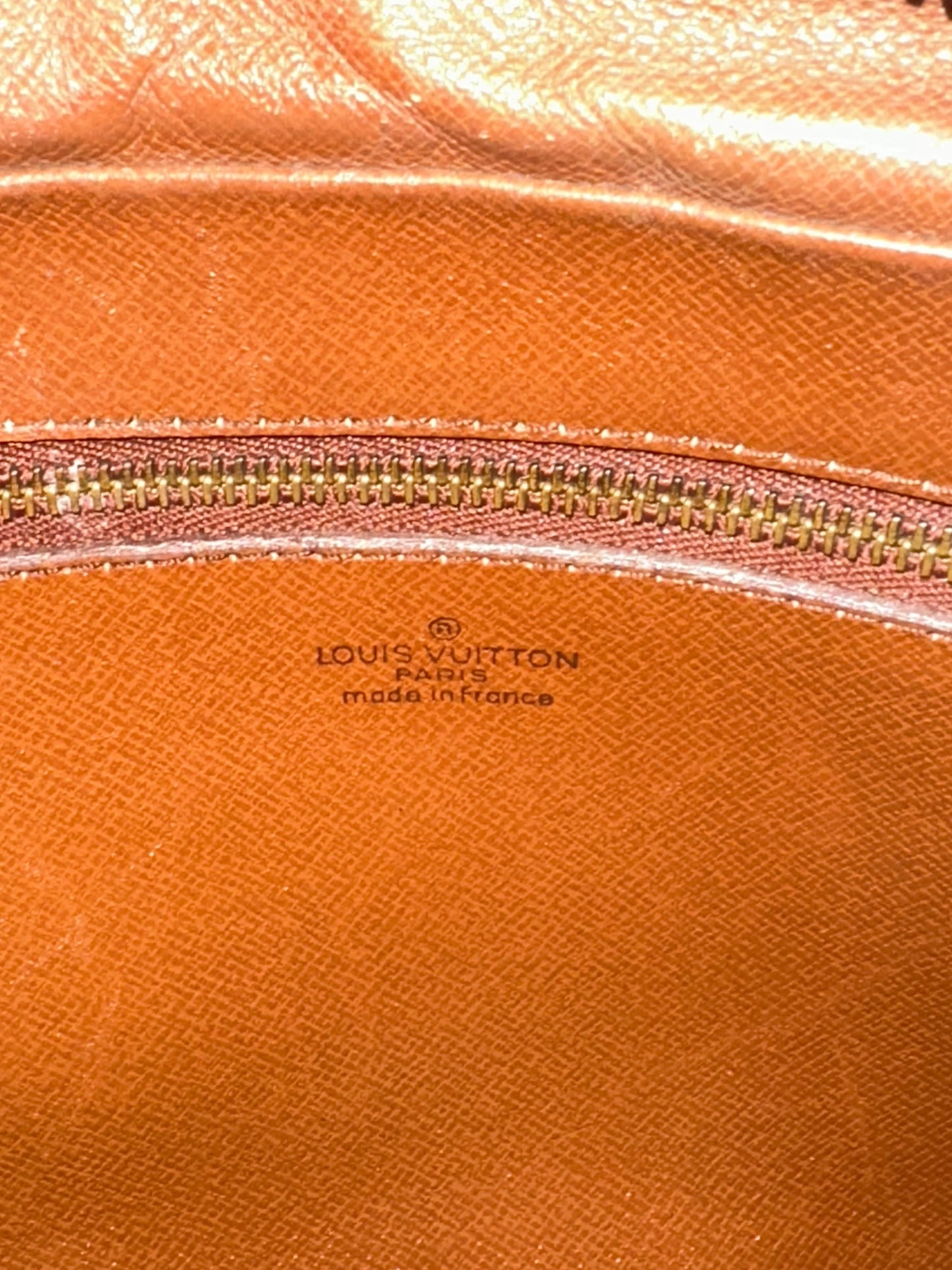 Pre-owned Authentic Louis Vuitton Trocadero 27 Monogram Crossbody Bag