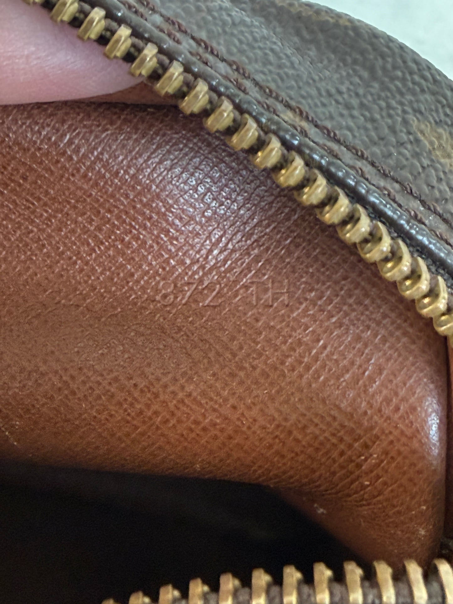 Pre-owned Louis Vuitton Nile PM Monogram Shoulder Bag/ Crossbody Bag